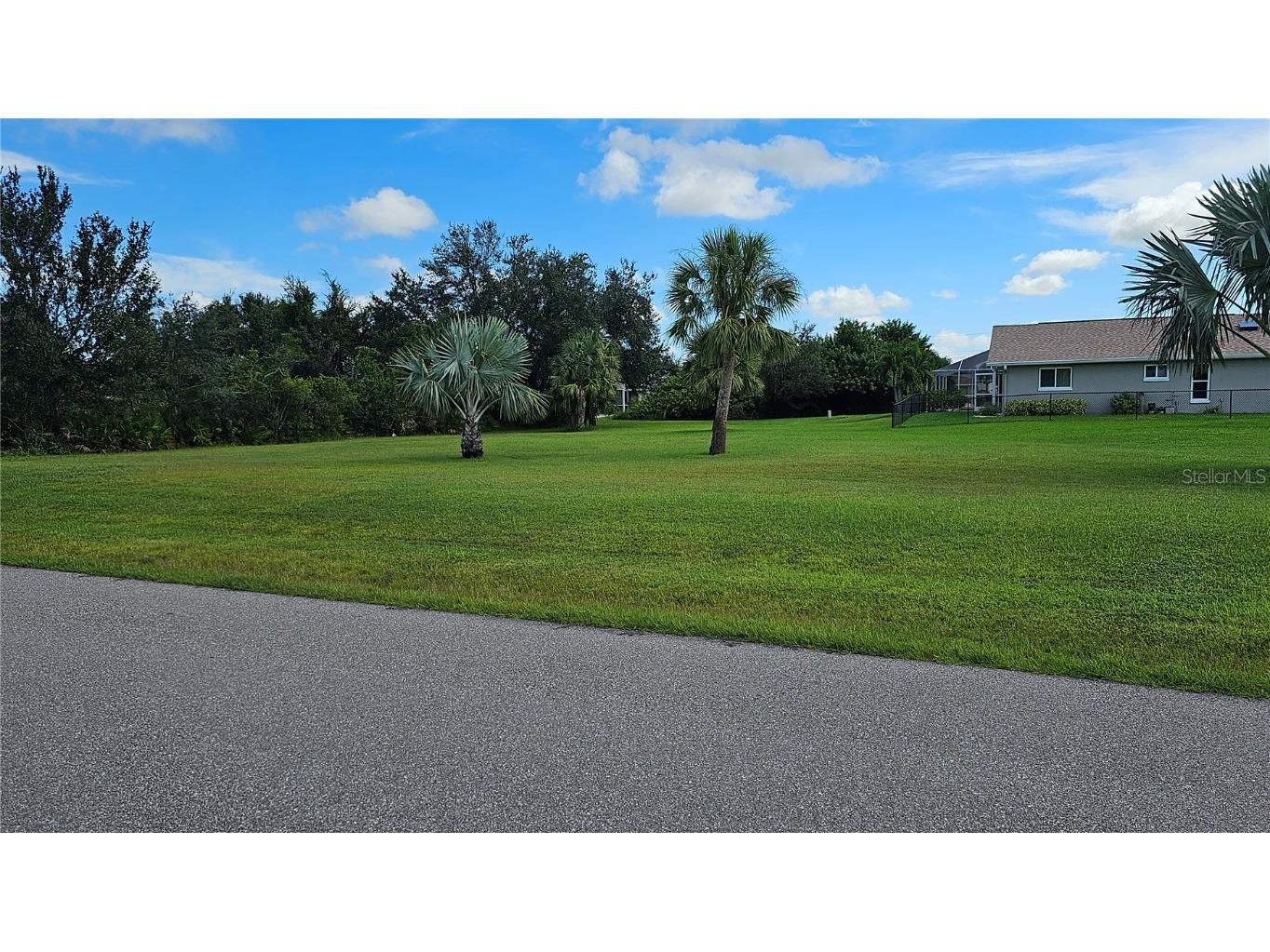 410 Viedma Street Punta Gorda FL 33983 C7481130 image1
