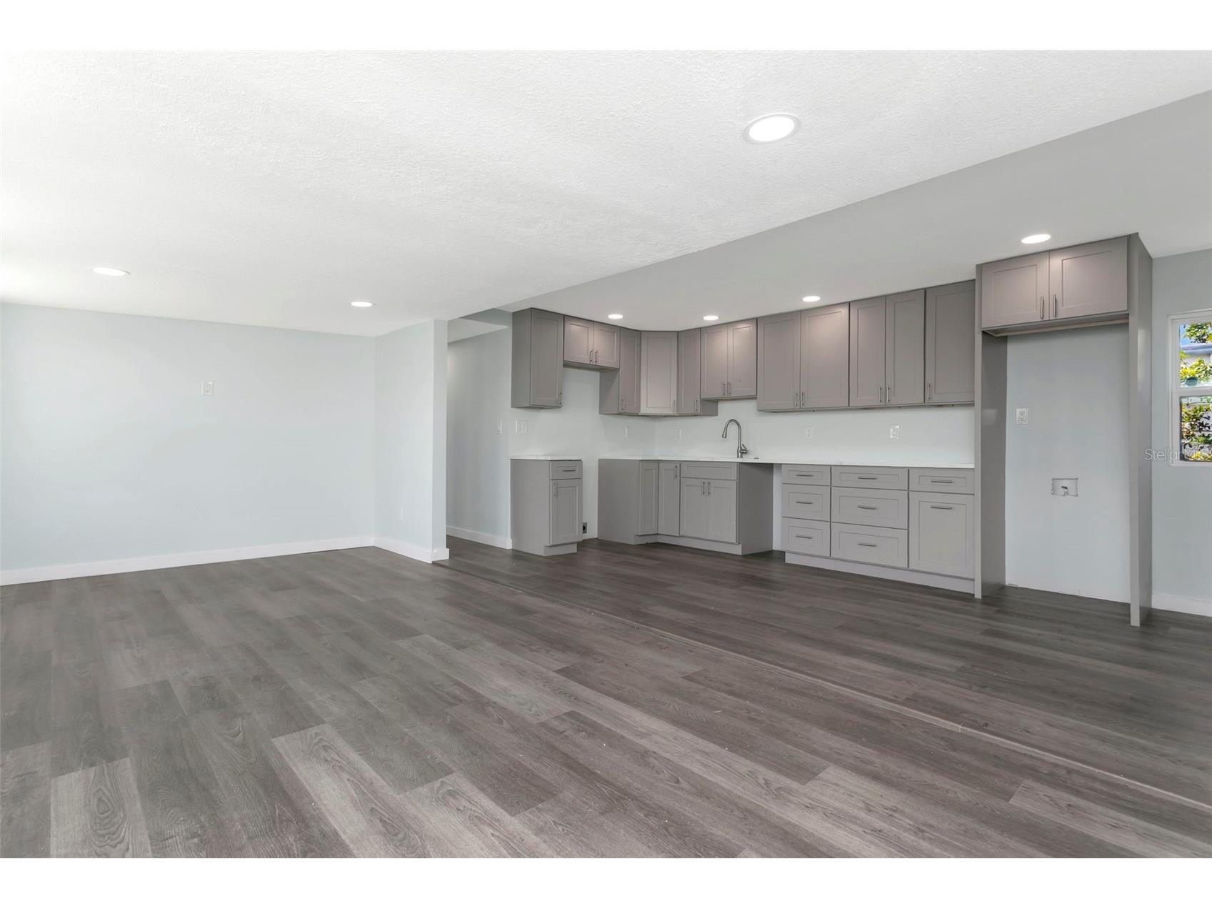 410 W 51st Avenue Drive W Bradenton FL 34207 A4686631 image9