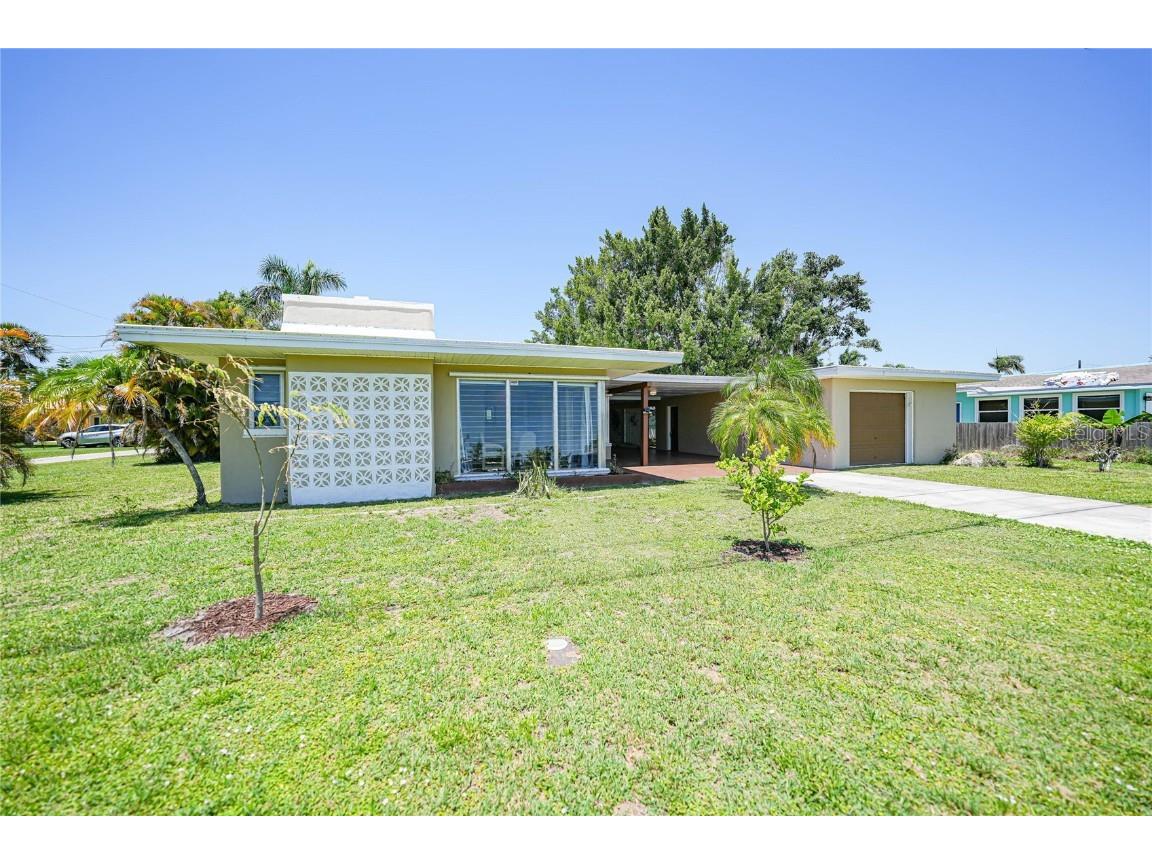 410 W Charlotte Avenue Punta Gorda FL 33950 C7474669 image1