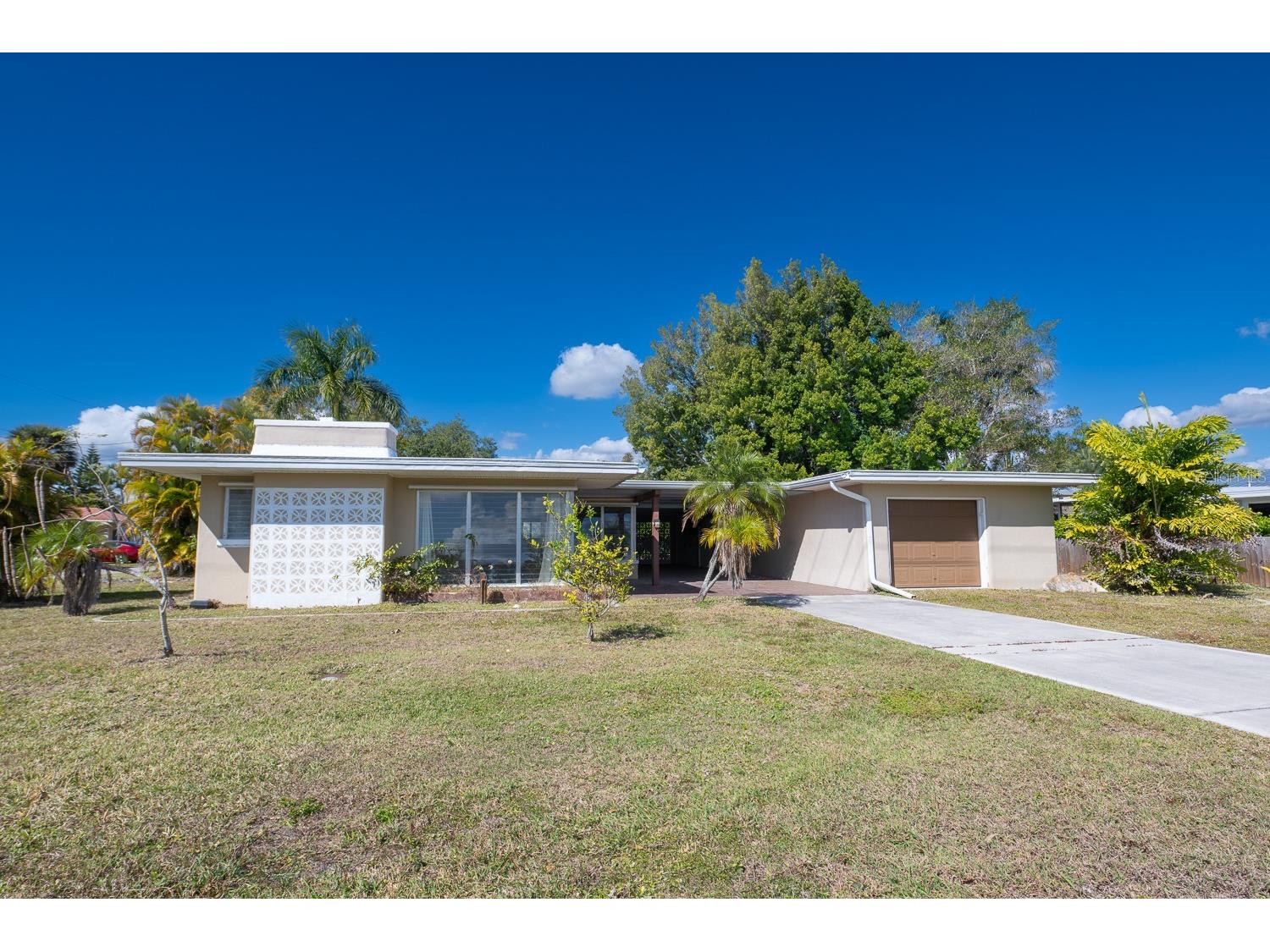 410 W Charlotte Avenue Punta Gorda FL 33950 C7520603 image1