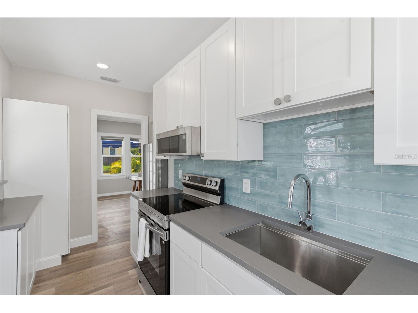410 W Lemon Street Tarpon Springs FL 34689 TB8493942 image13