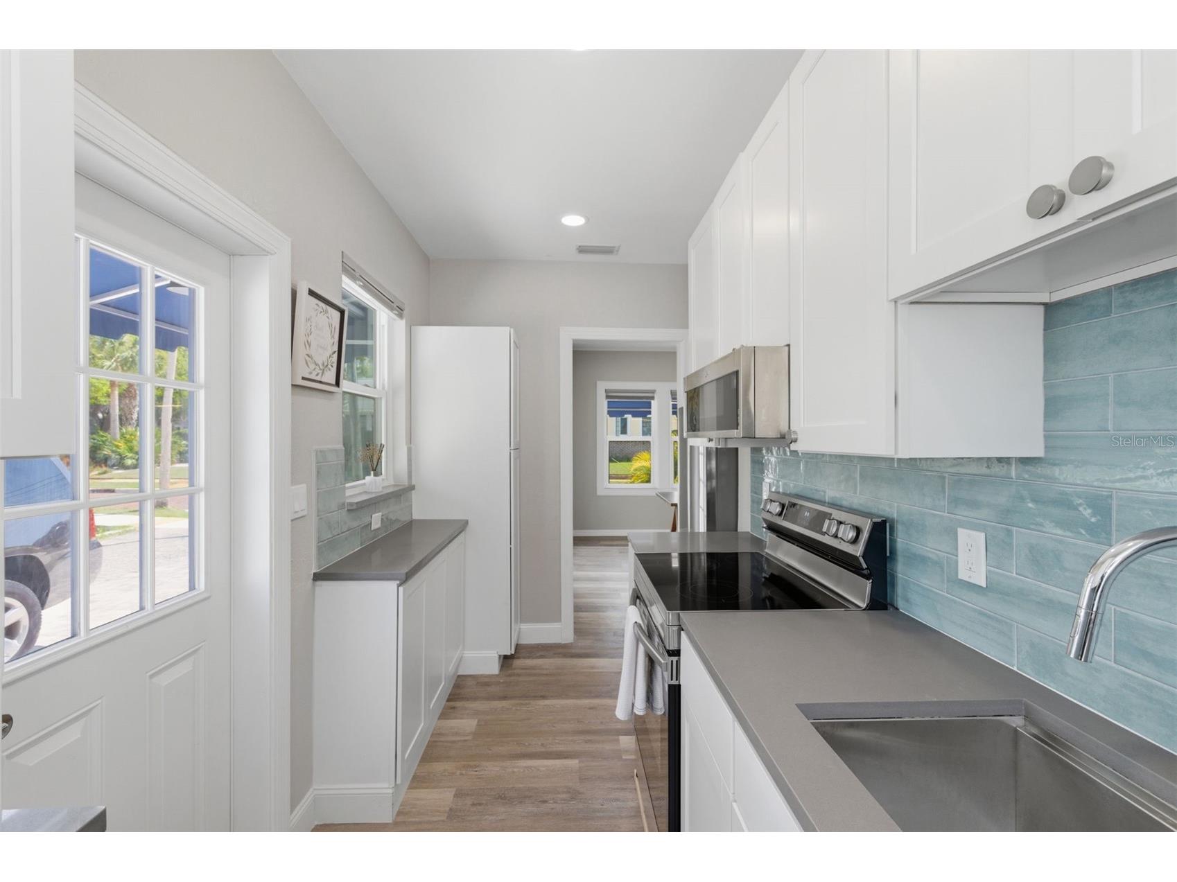 410 W Lemon Street Tarpon Springs FL 34689 TB8493942 image14