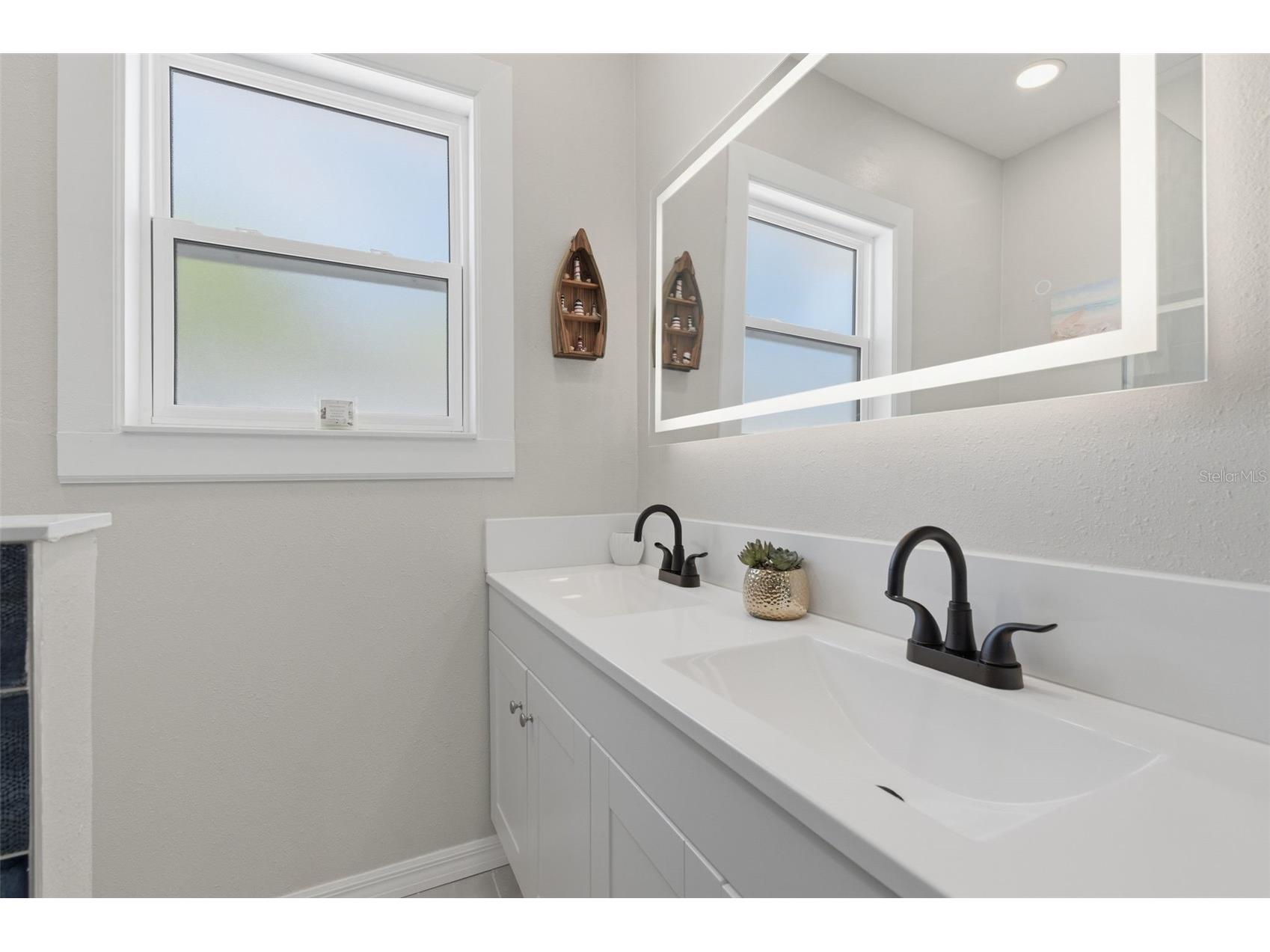 410 W Lemon Street Tarpon Springs FL 34689 TB8493942 image24