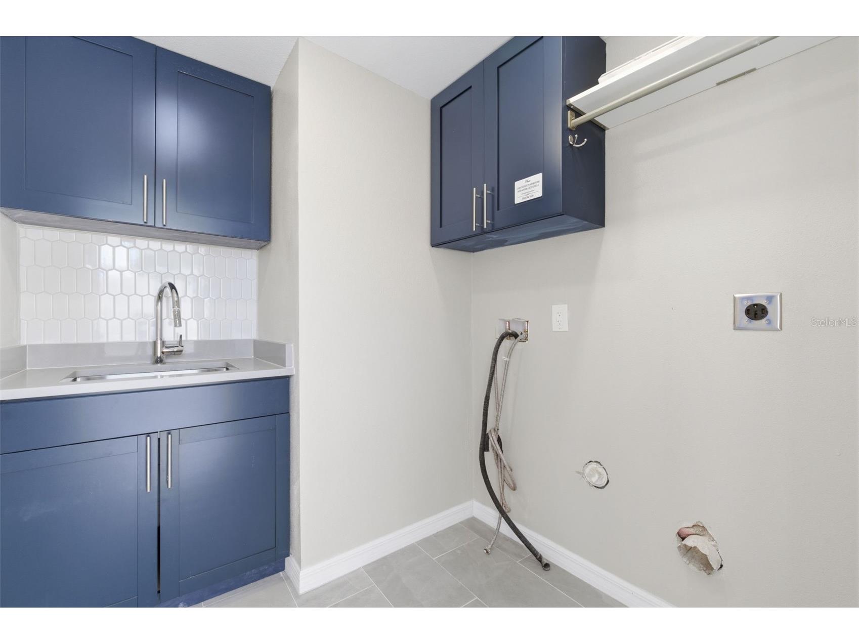 410 W Lemon Street Tarpon Springs FL 34689 TB8493942 image27