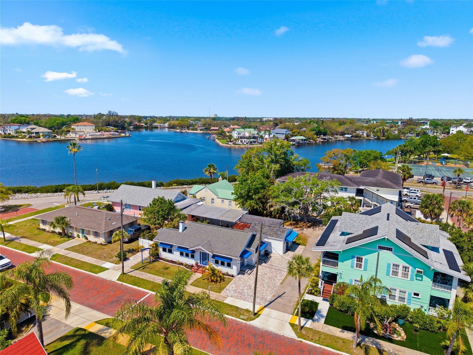 410 W Lemon Street Tarpon Springs FL 34689 TB8493942 image43