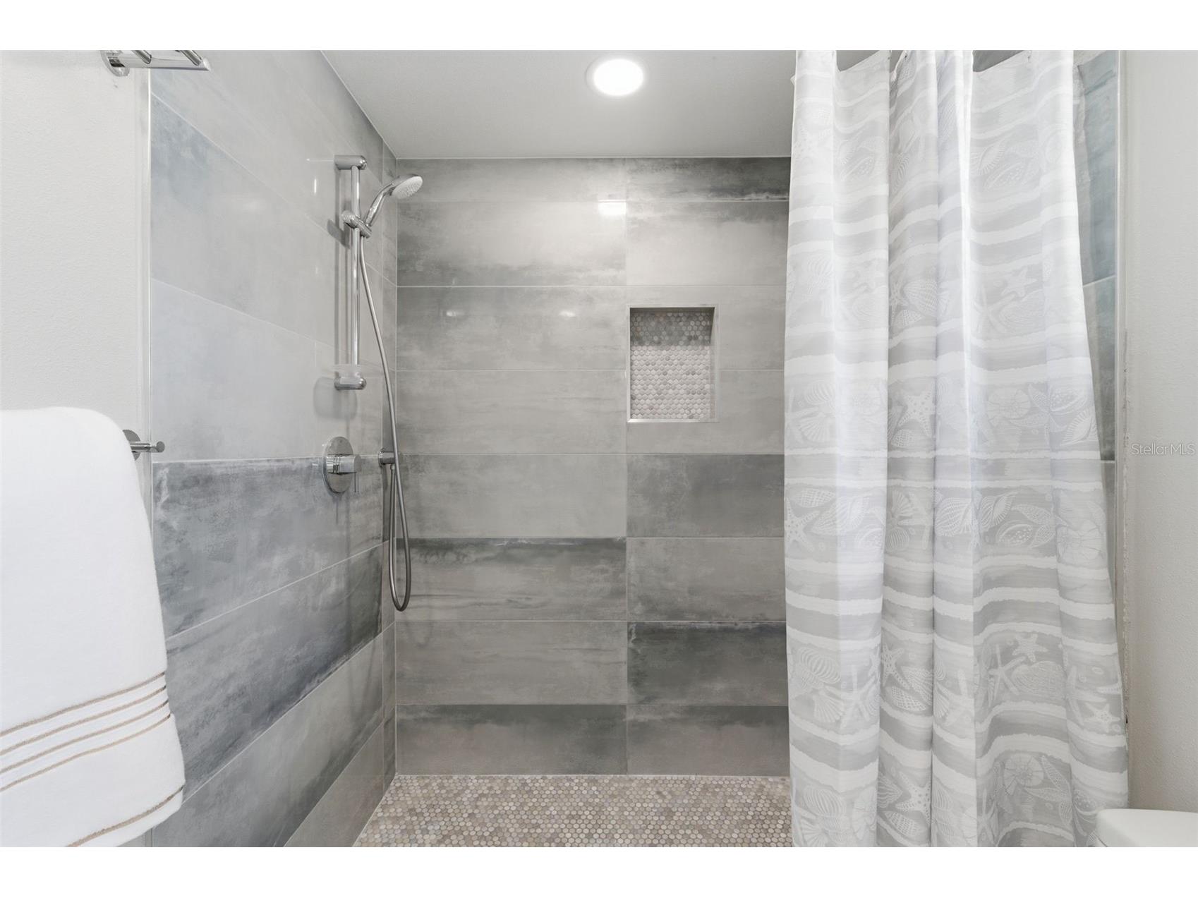 410 W Lemon Street Tarpon Springs FL 34689 TB8493942 image66