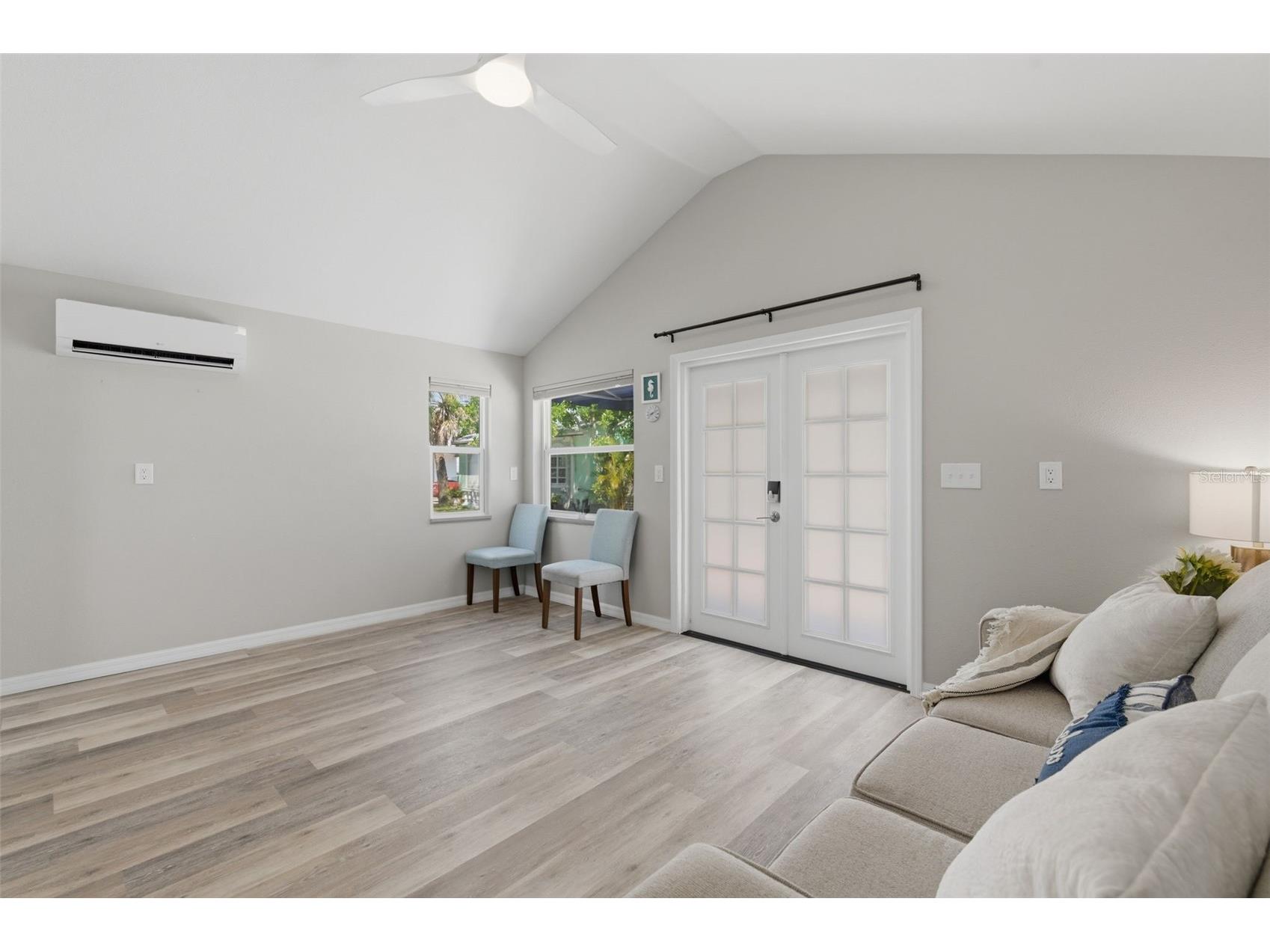 410 W Lemon Street Tarpon Springs FL 34689 TB8493942 image71