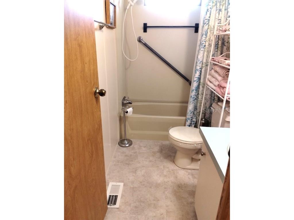 4100 Carefree Way Zephyrhills FL 33541 TB8392634 image17