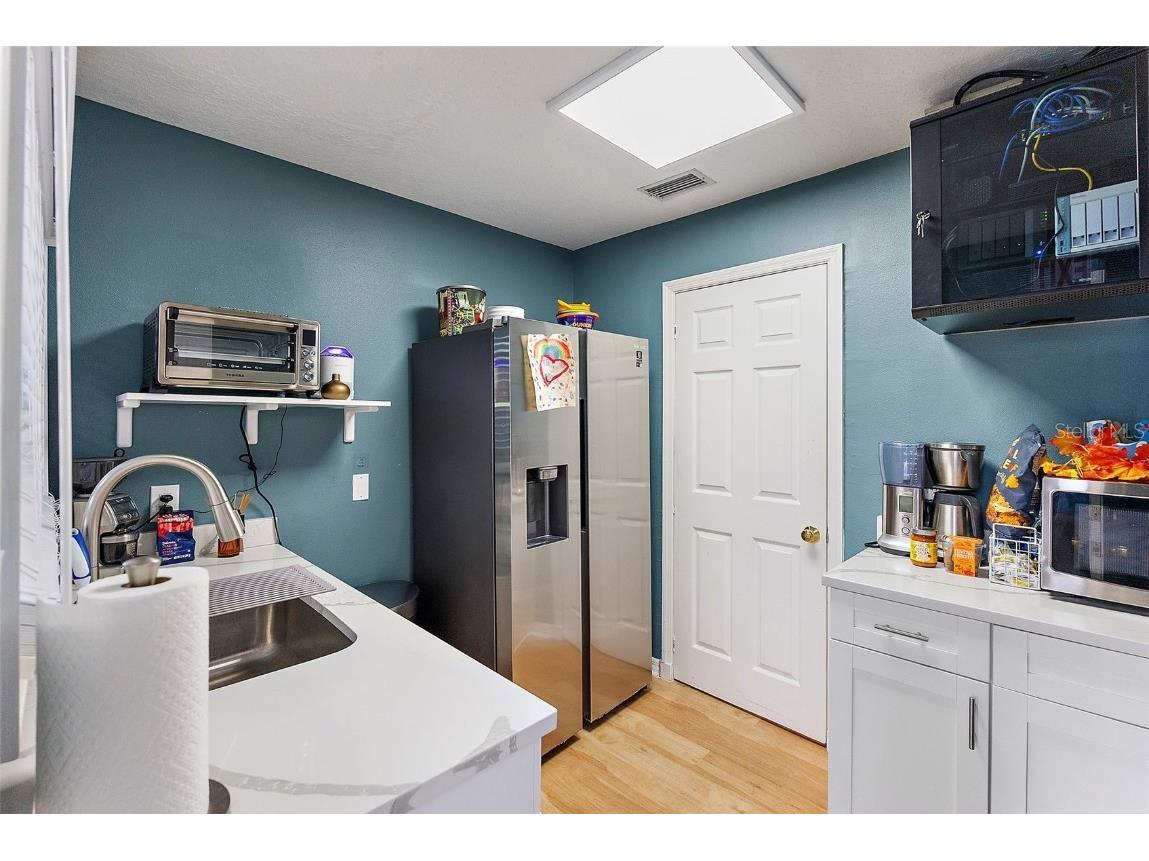 4100 Central Avenue Saint Petersburg FL 33711 TB8437326 image13