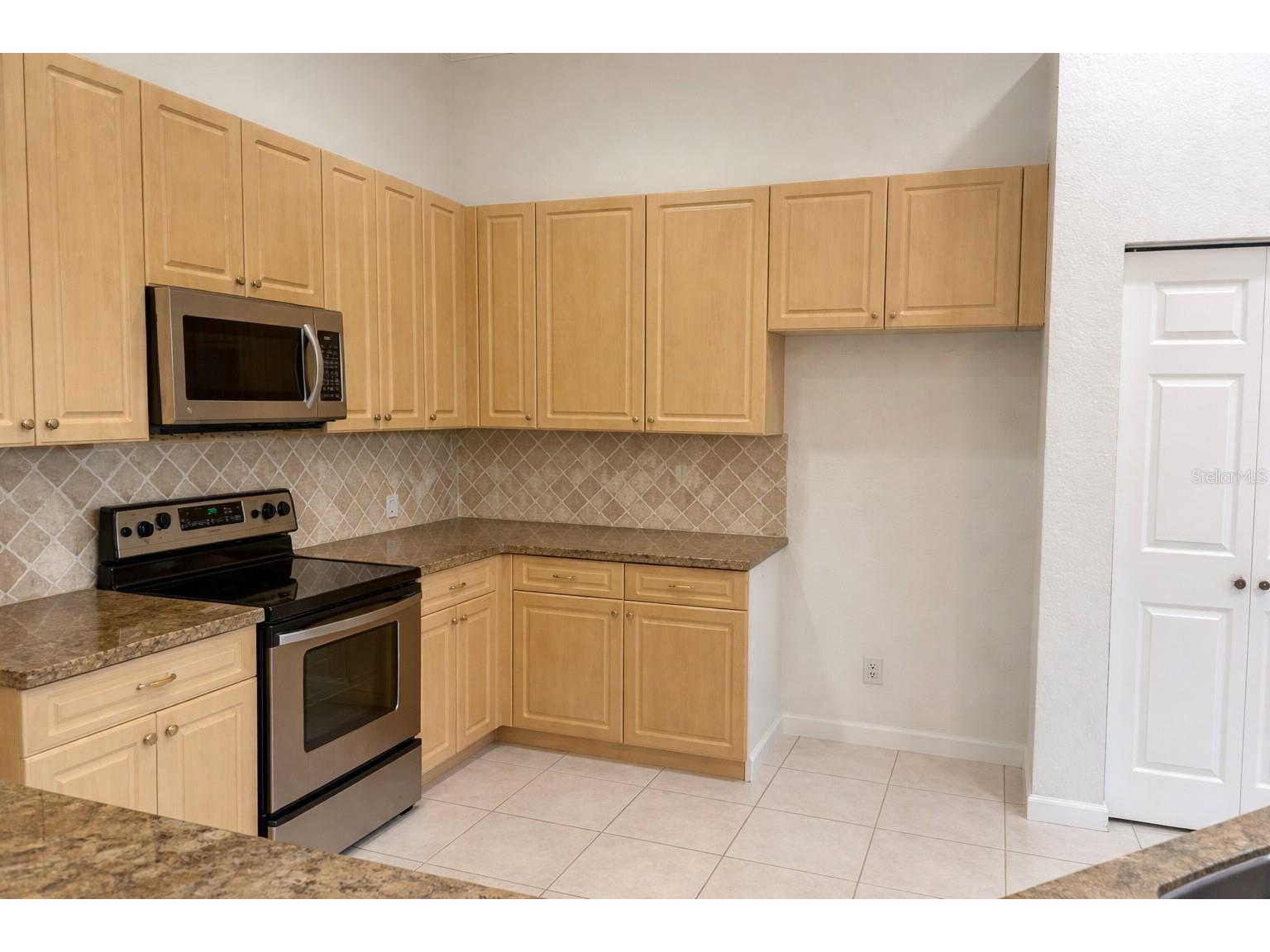 4100 Temple Street West Palm Beach FL 33407 FC317564 image4