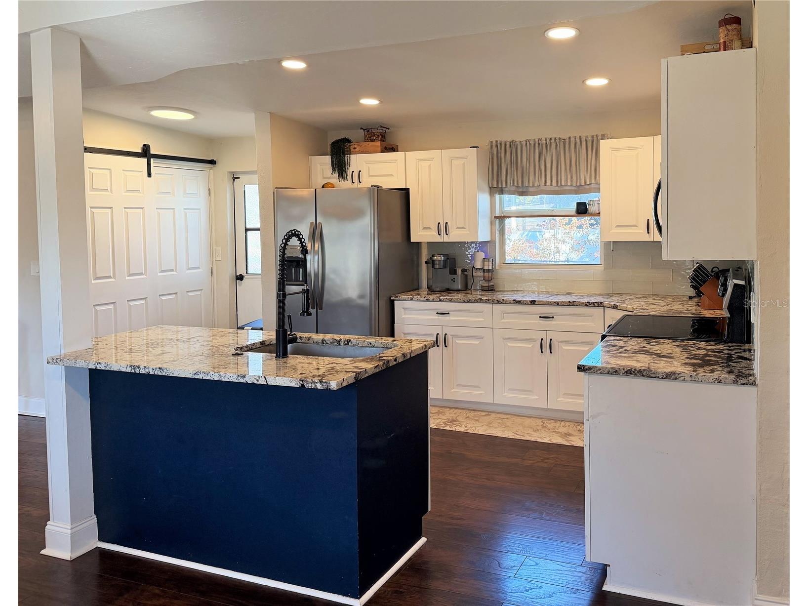 4101 11th Avenue N Saint Petersburg FL 33713 TB8475234 image4