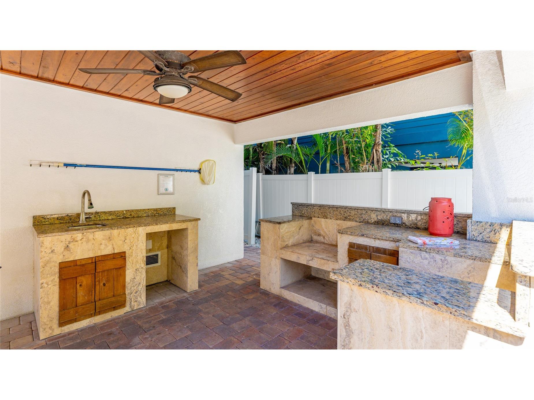 4101 4th Avenue Holmes Beach FL 34217 A4677662 image37