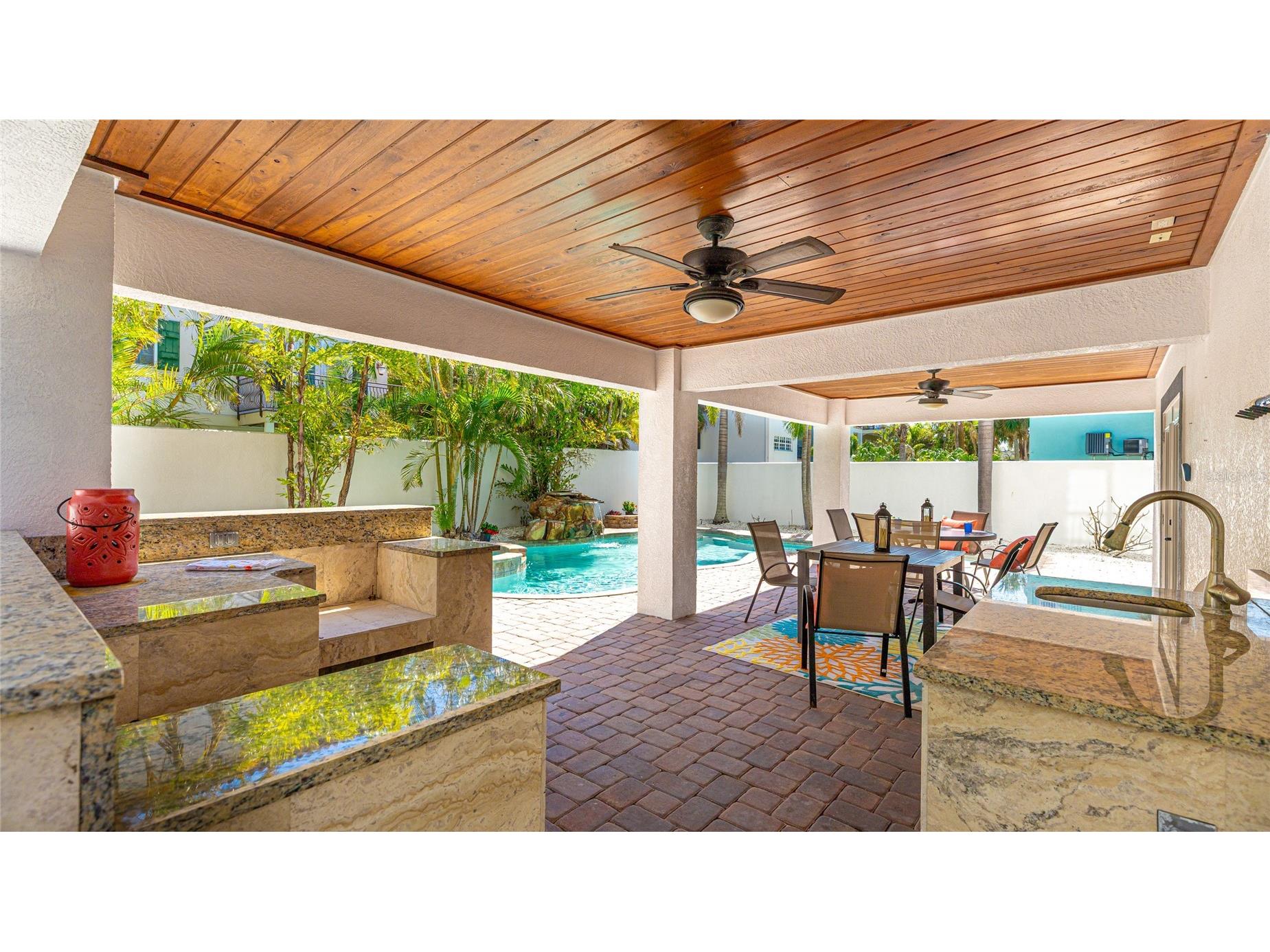 4101 4th Avenue Holmes Beach FL 34217 A4677662 image39