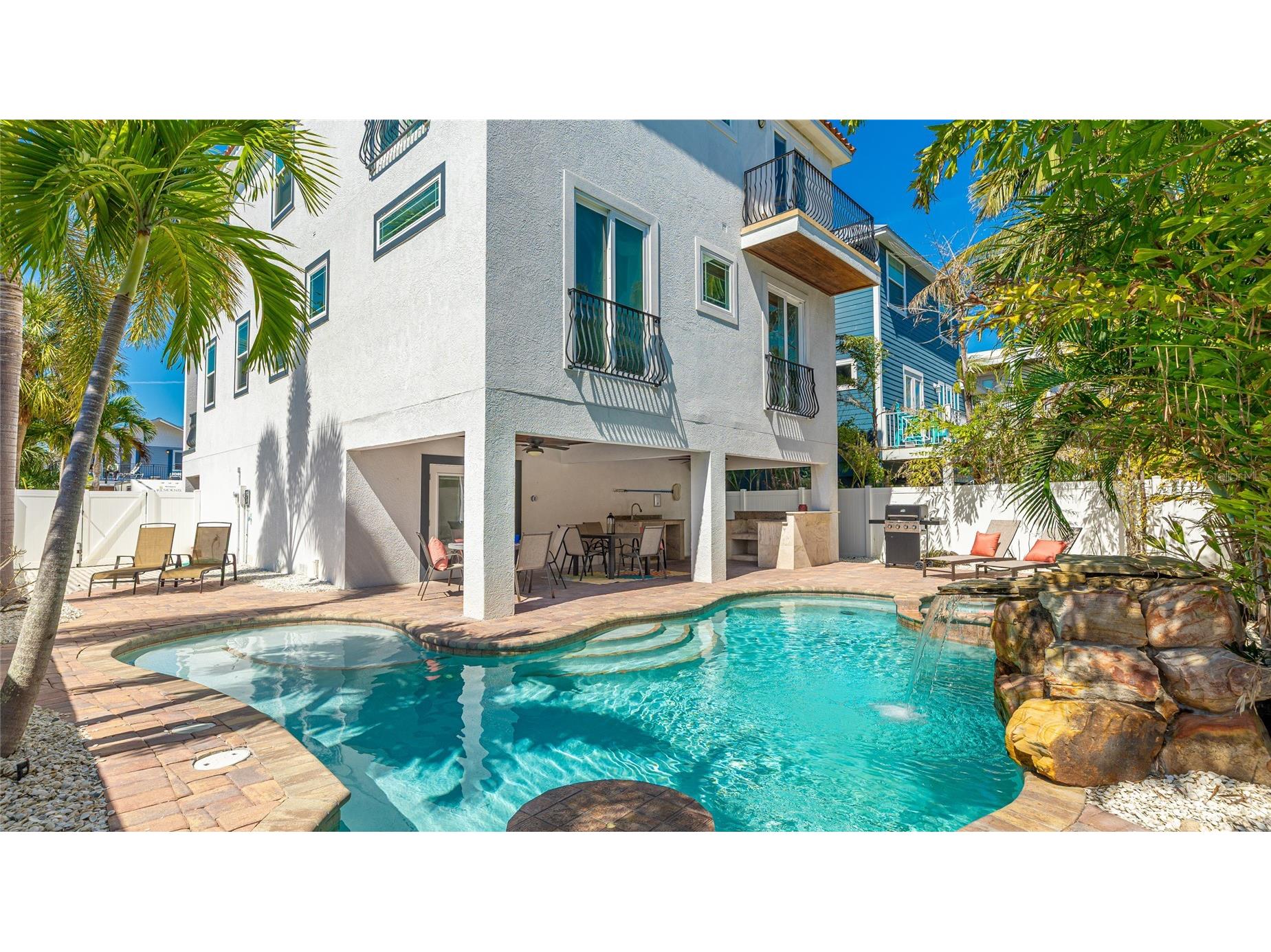 4101 4th Avenue Holmes Beach FL 34217 A4677662 image4