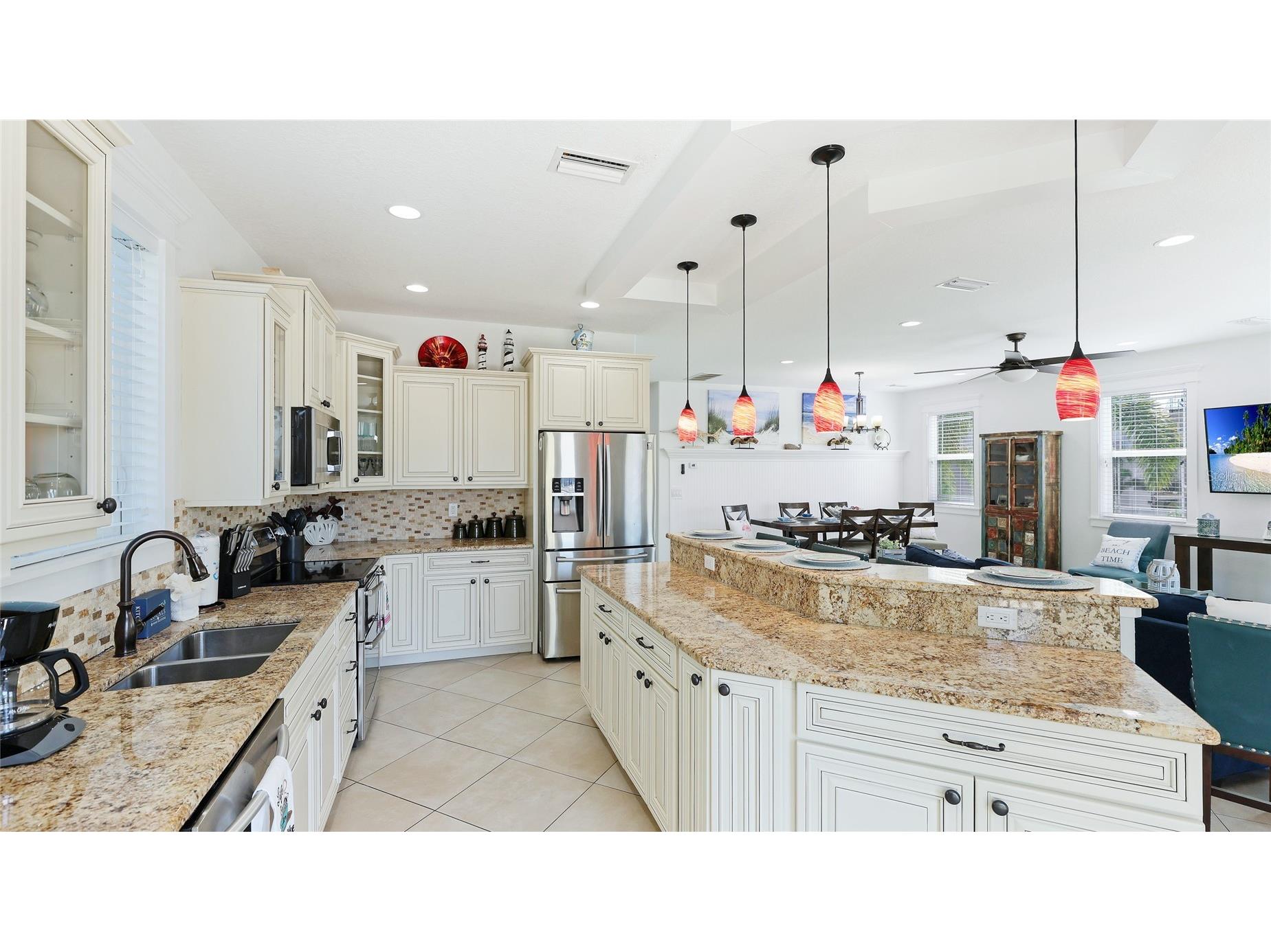 4101 4th Avenue Holmes Beach FL 34217 A4677662 image7