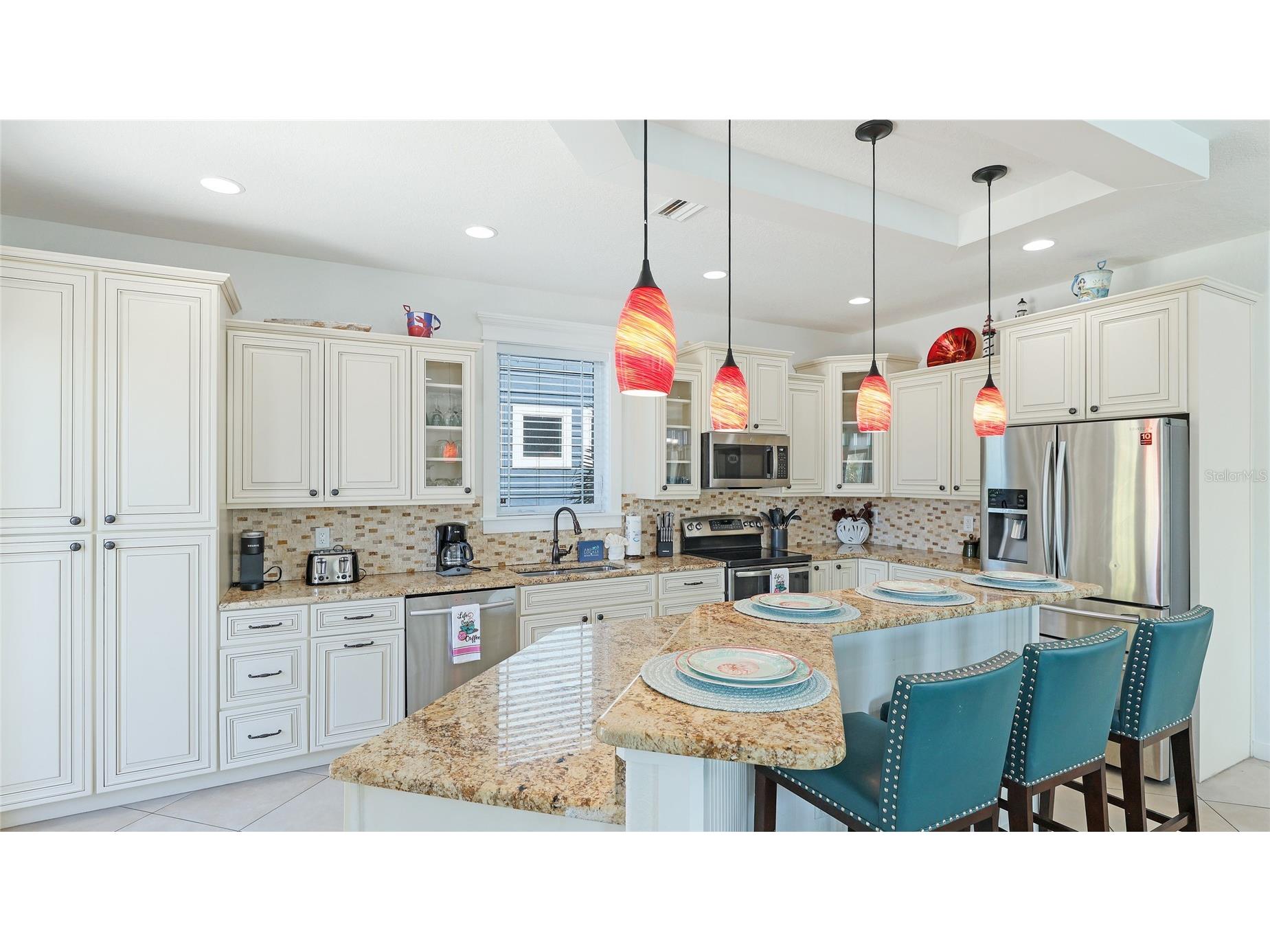 4101 4th Avenue Holmes Beach FL 34217 A4677662 image8