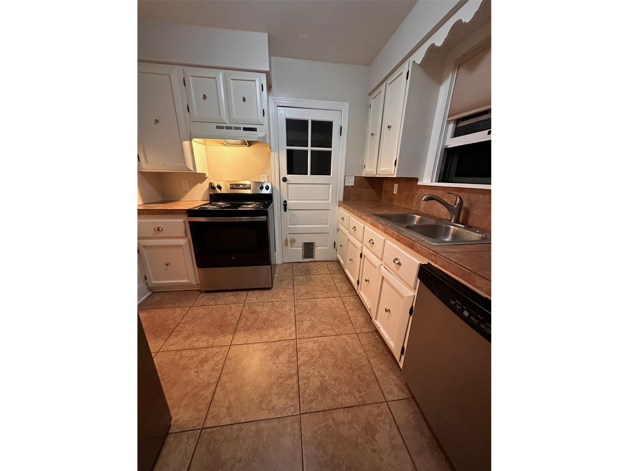 4101 4th Street S Saint Petersburg FL 33705 TB8463310 image6