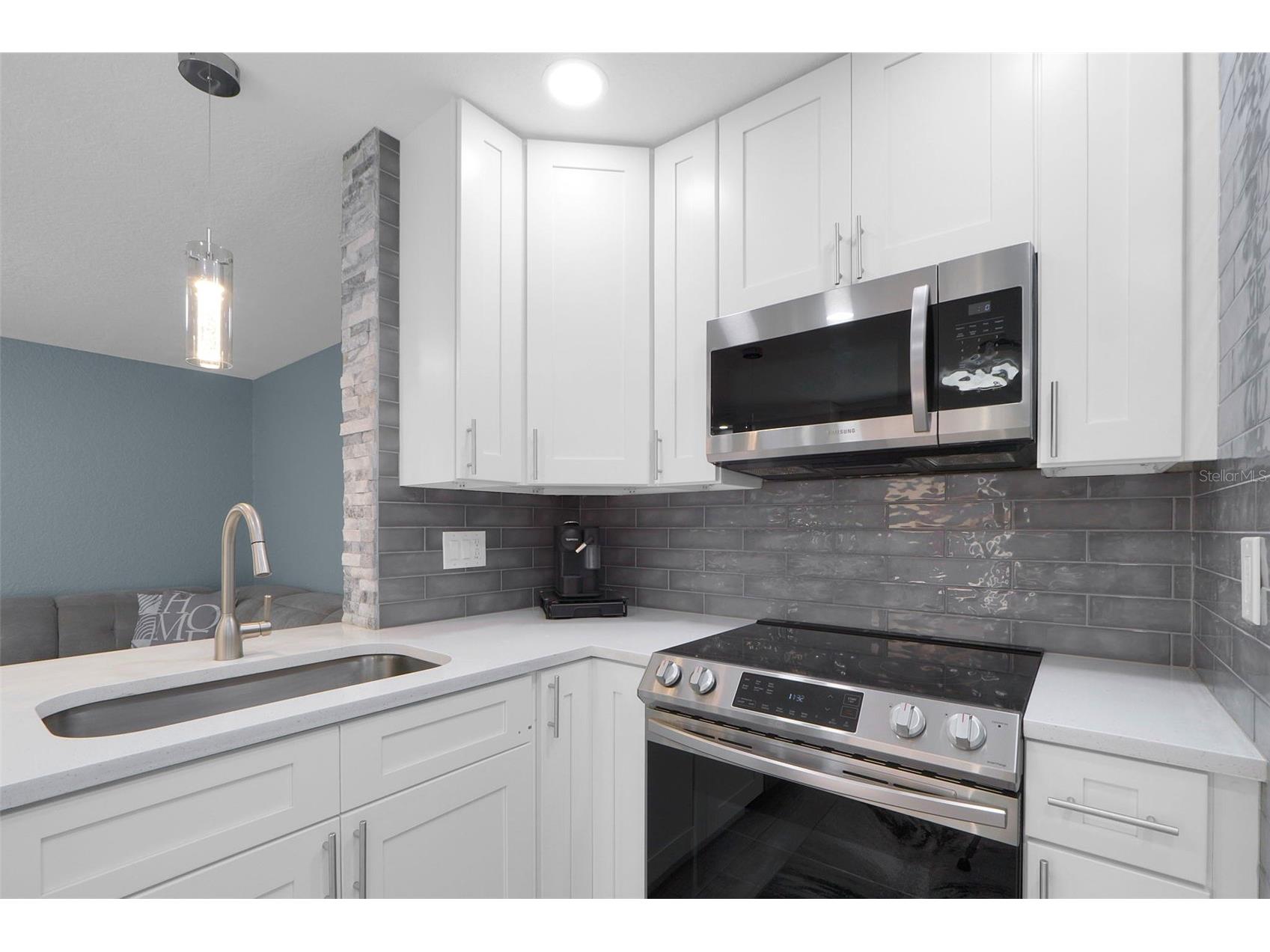 4101 Brigadoon Circle Clearwater FL 33759 TB8518179 image9