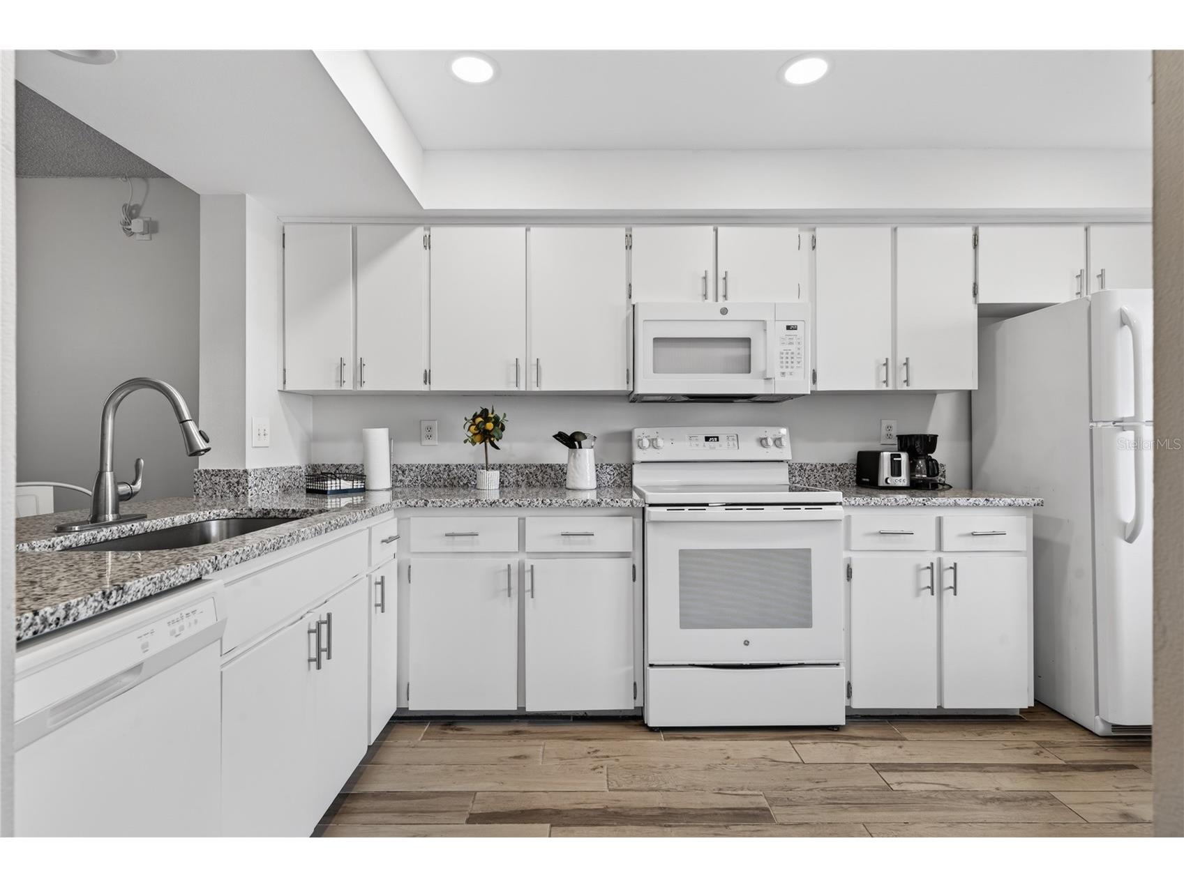 4101 Fairview Vista Point #228 Orlando FL 32804 - LAKE FAIRVIEW O6398305 image21