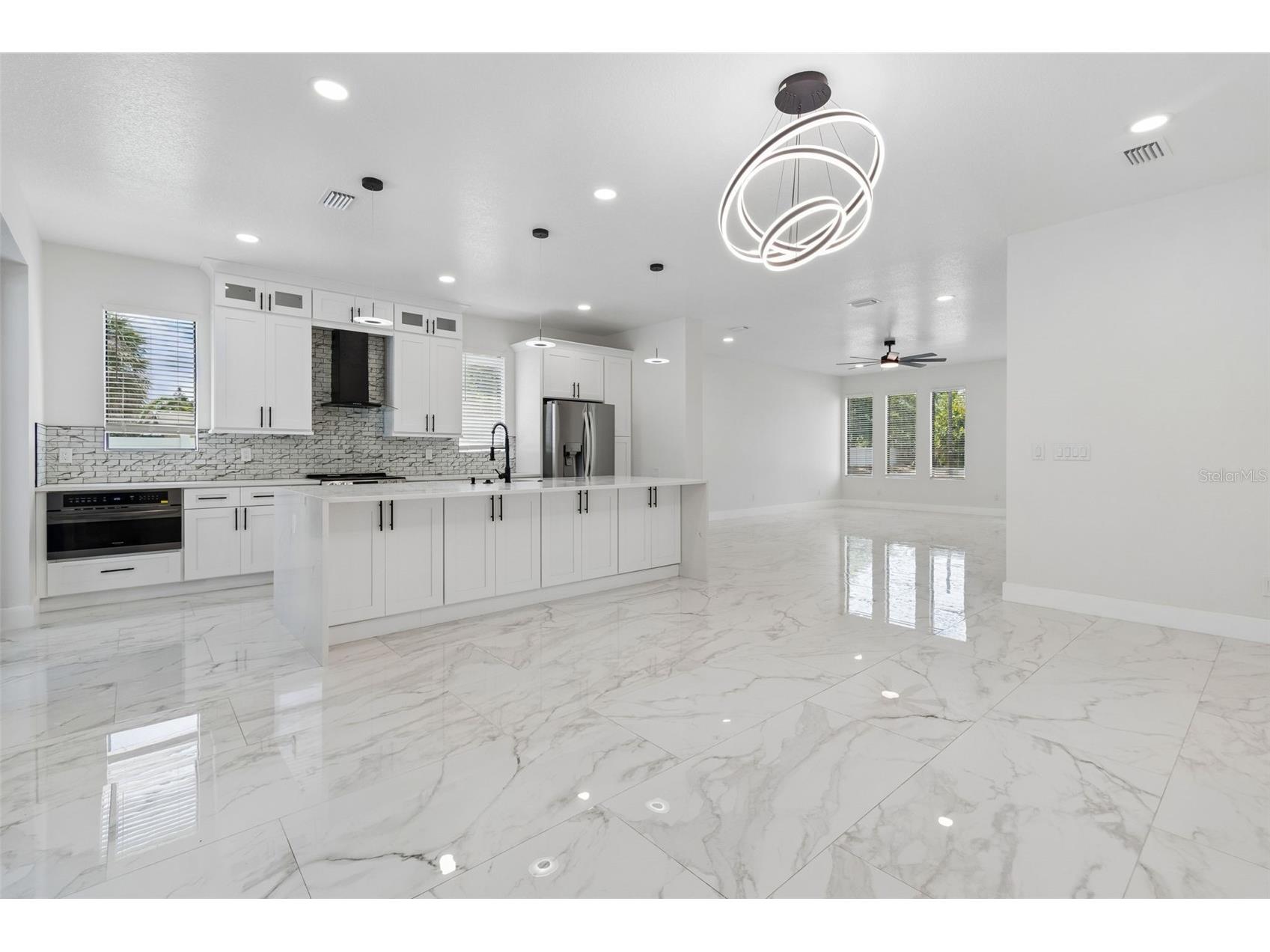 4101 W Mango Avenue Tampa FL 33616 TB8389545 image17