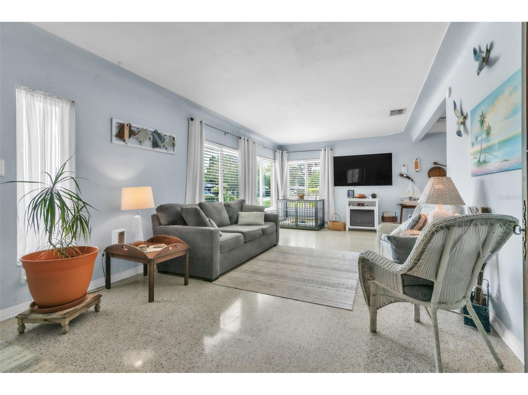 4101 Yardley Avenue N Saint Petersburg FL 33713 TB8487630 image2