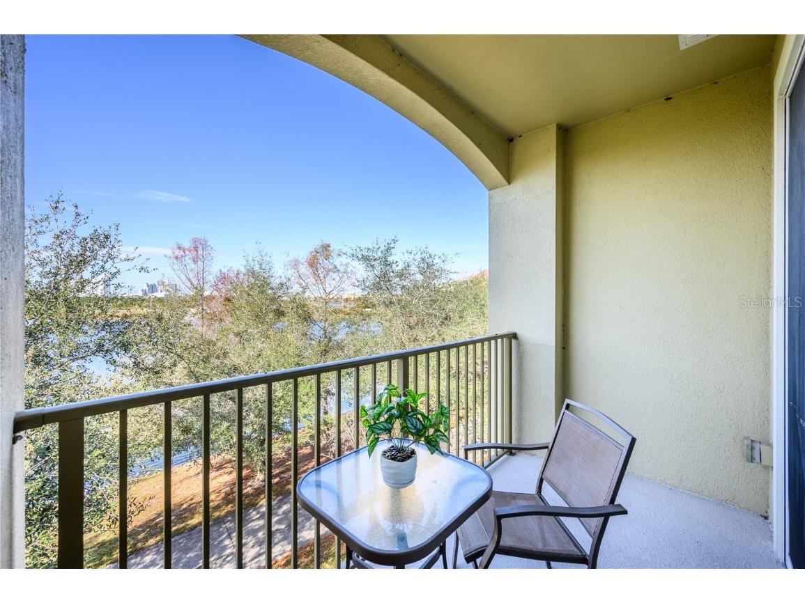 4102 Breakview Drive #30303 Orlando FL 32819 - LITTLE LAKE CAY O6127892 image1