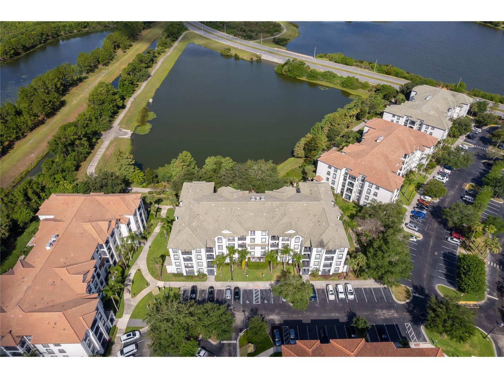 4102 Breakview Drive #40203 Orlando FL 32819 O6417542 image3