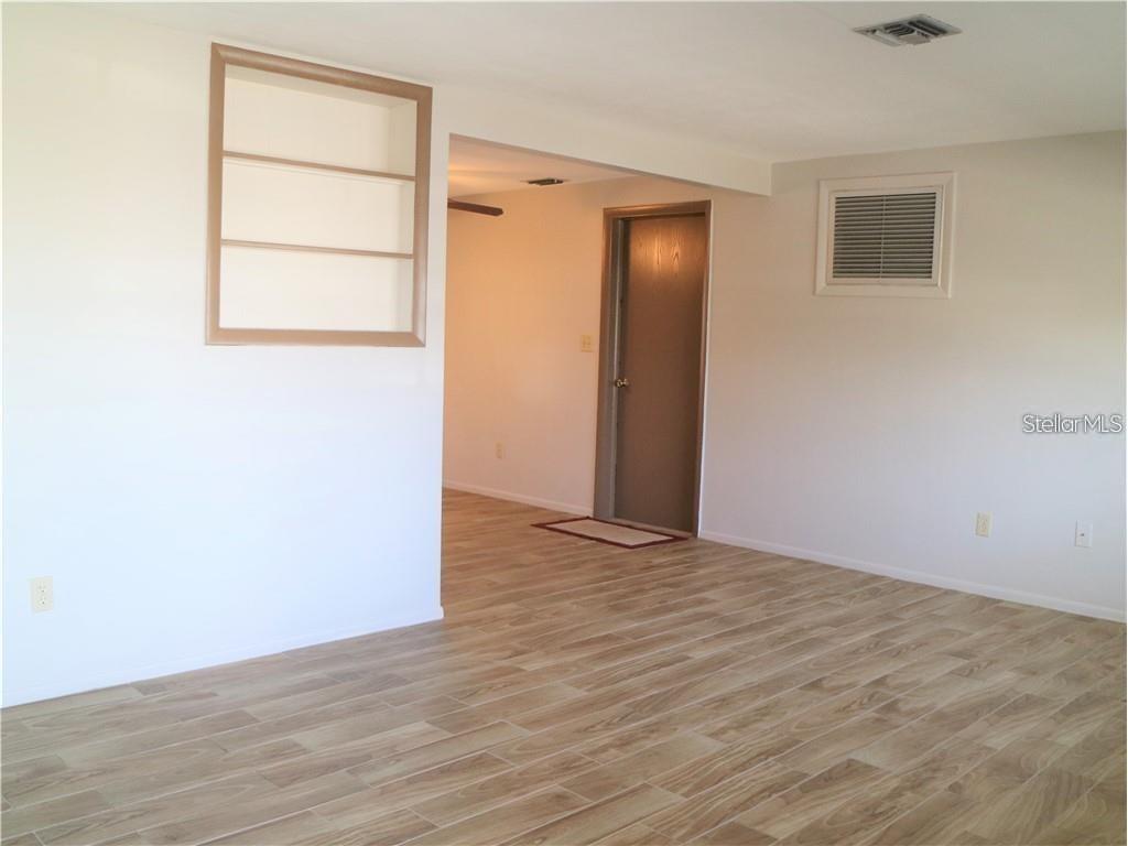 4102 Darlington Road Holiday FL 34691 U8243048 image9