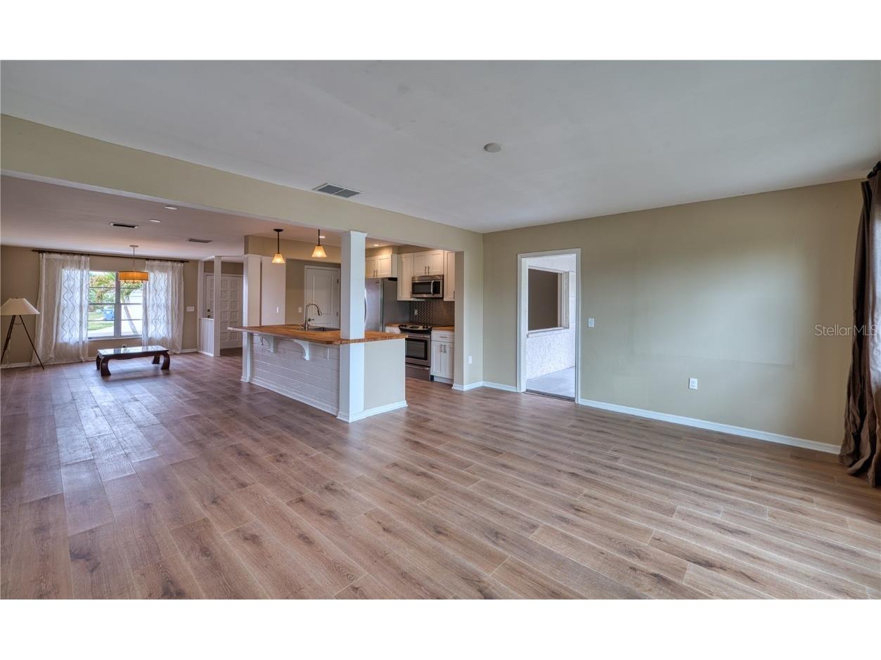 4102 Lakewood Avenue Bradenton FL 34208 A4670472 image10