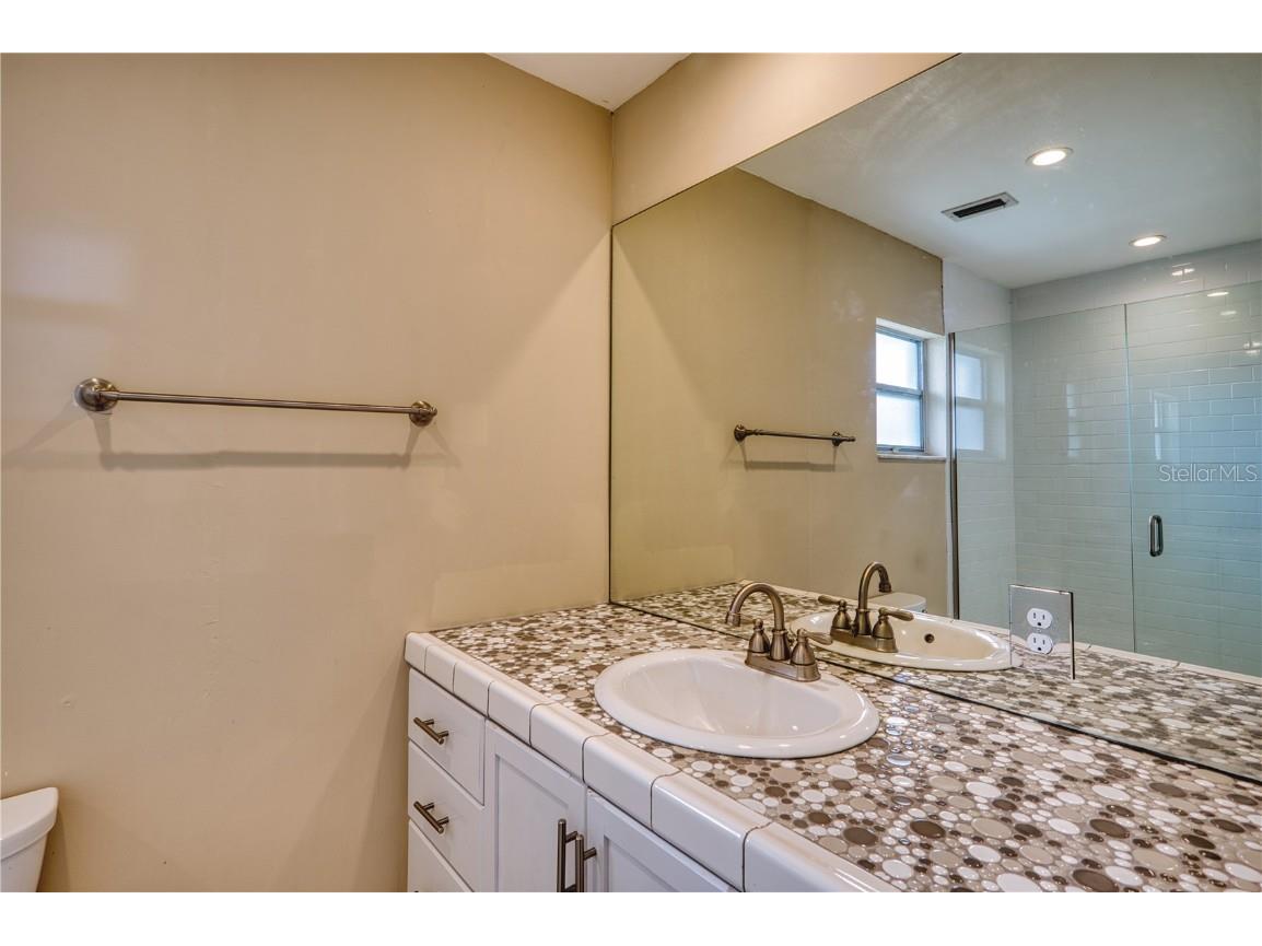 4102 Lakewood Avenue Bradenton FL 34208 A4670472 image18