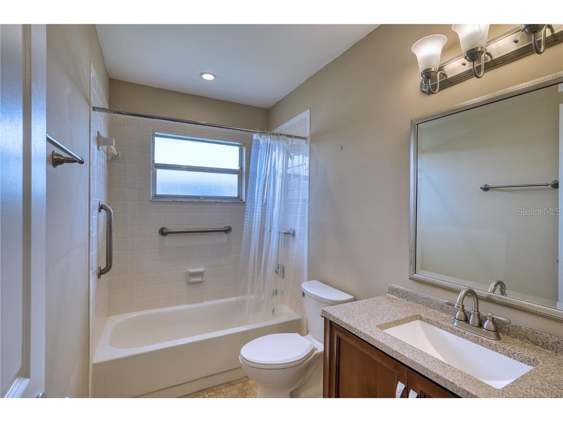 4102 Lakewood Avenue Bradenton FL 34208 A4670472 image22