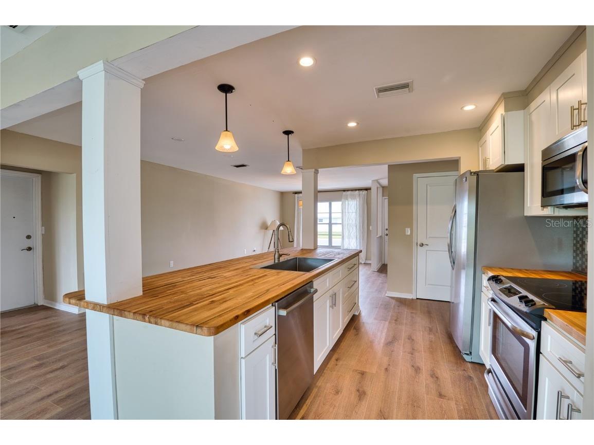 4102 Lakewood Avenue Bradenton FL 34208 A4670472 image6