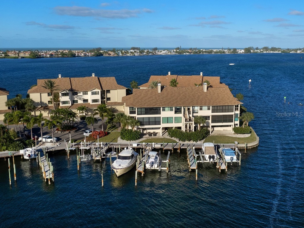 4102 Marina Court #612 Cortez FL 34215 - ANNA MARIA SOUND A4593933 image1