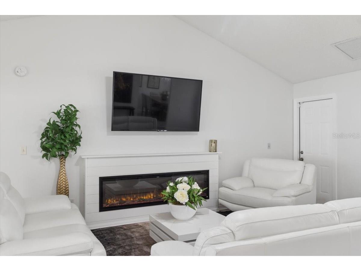 4102 W Bank Avenue Tampa FL 33624 TB8526146 image14