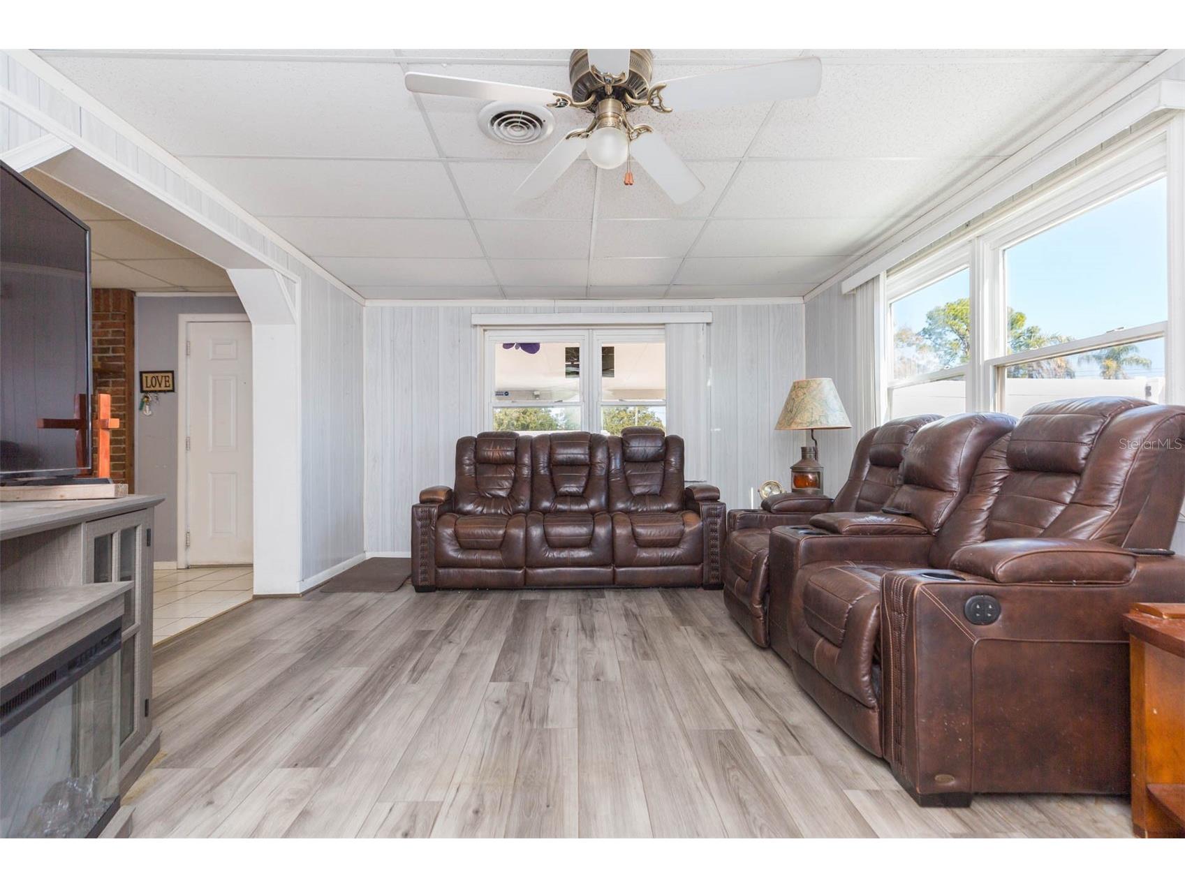 4102 W Fairview Heights Tampa FL 33616 TB8471700 image10