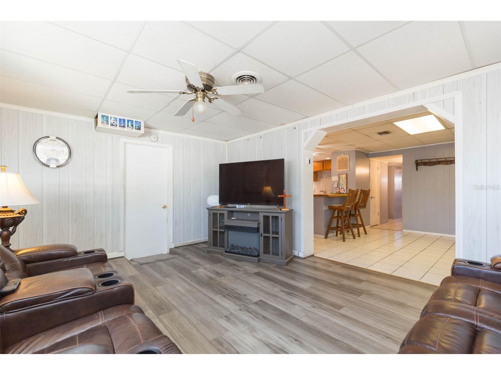 4102 W Fairview Heights Tampa FL 33616 TB8471700 image11