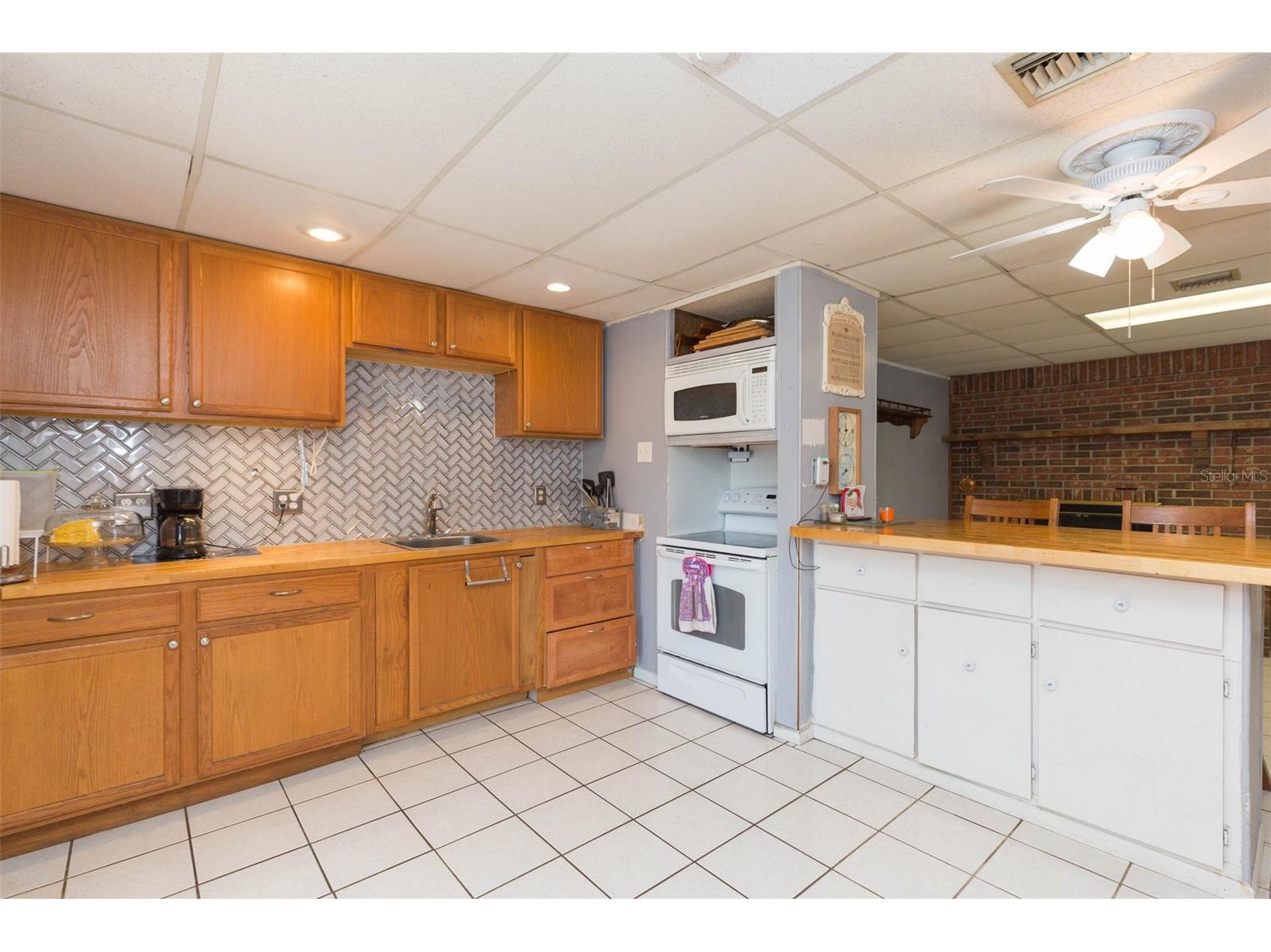 4102 W Fairview Heights Tampa FL 33616 TB8471700 image14