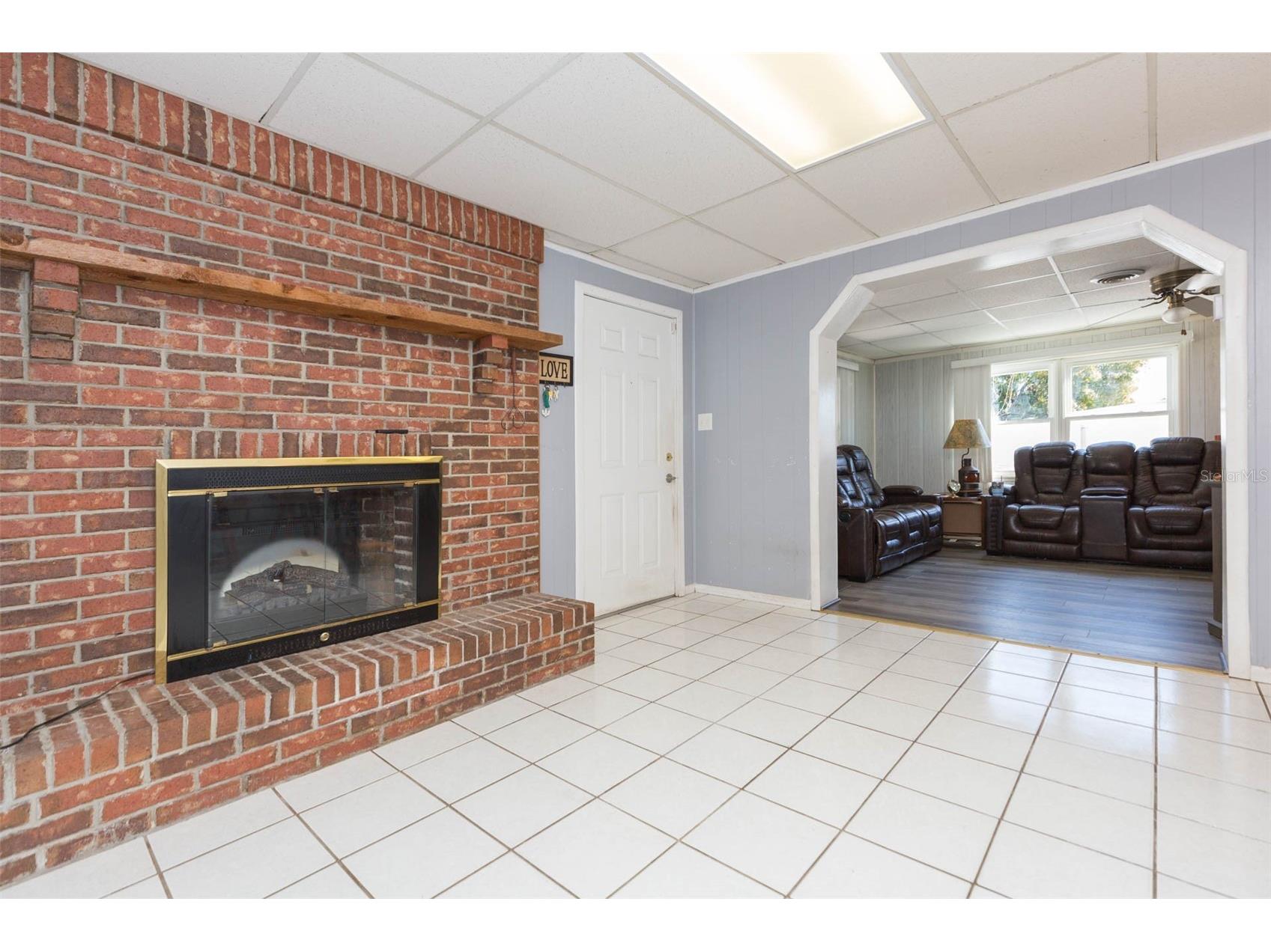 4102 W Fairview Heights Tampa FL 33616 TB8471700 image6