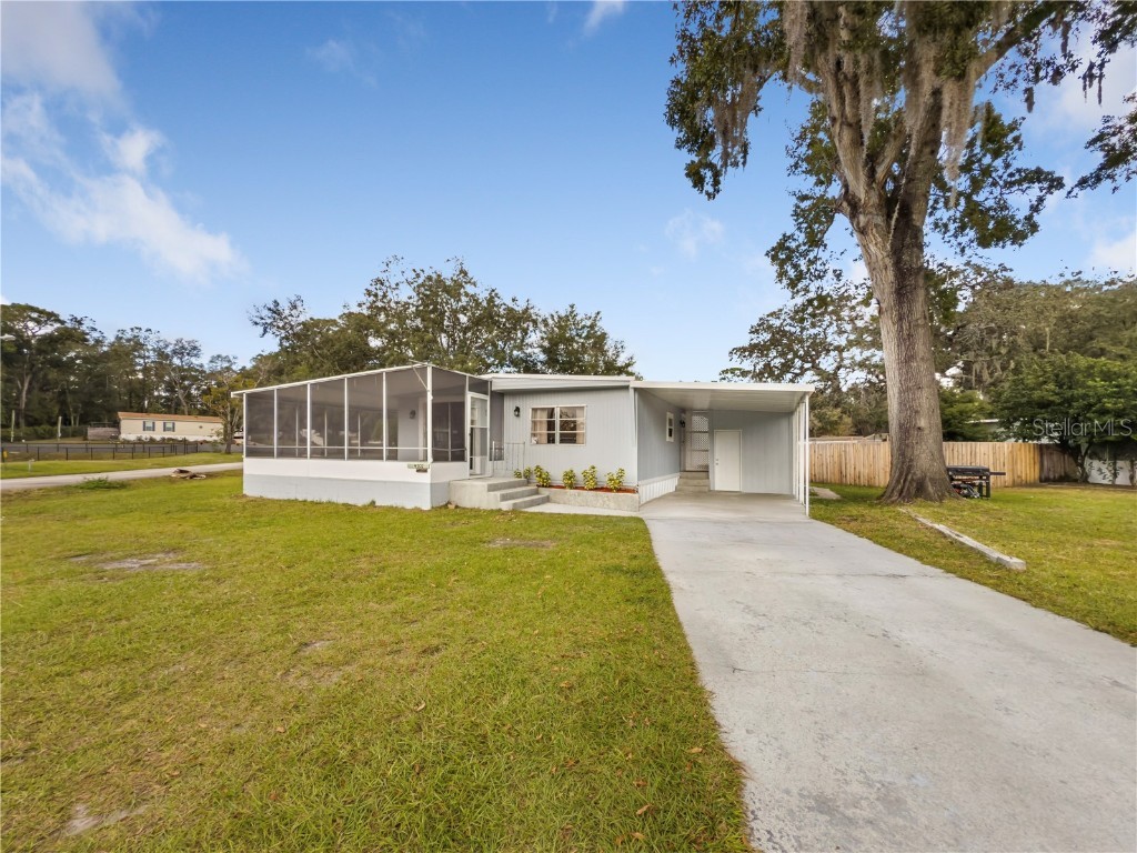 4102 Woodland Circle Deland FL 32724 V4945780 image1