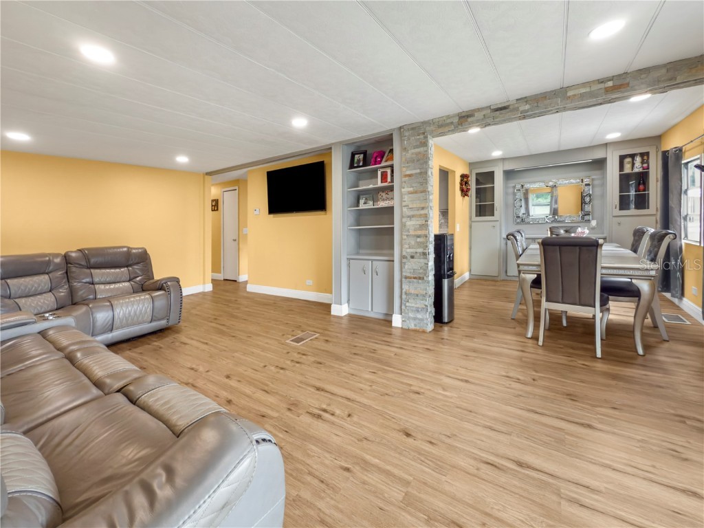 4102 Woodland Circle Deland FL 32724 V4945780 image13