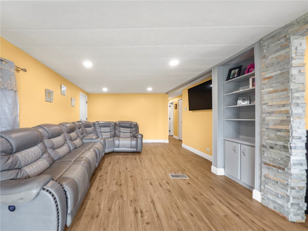 4102 Woodland Circle Deland FL 32724 V4945780 image14