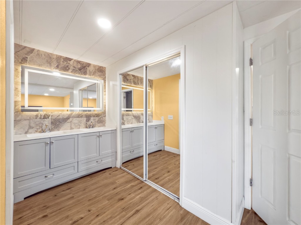 4102 Woodland Circle Deland FL 32724 V4945780 image21