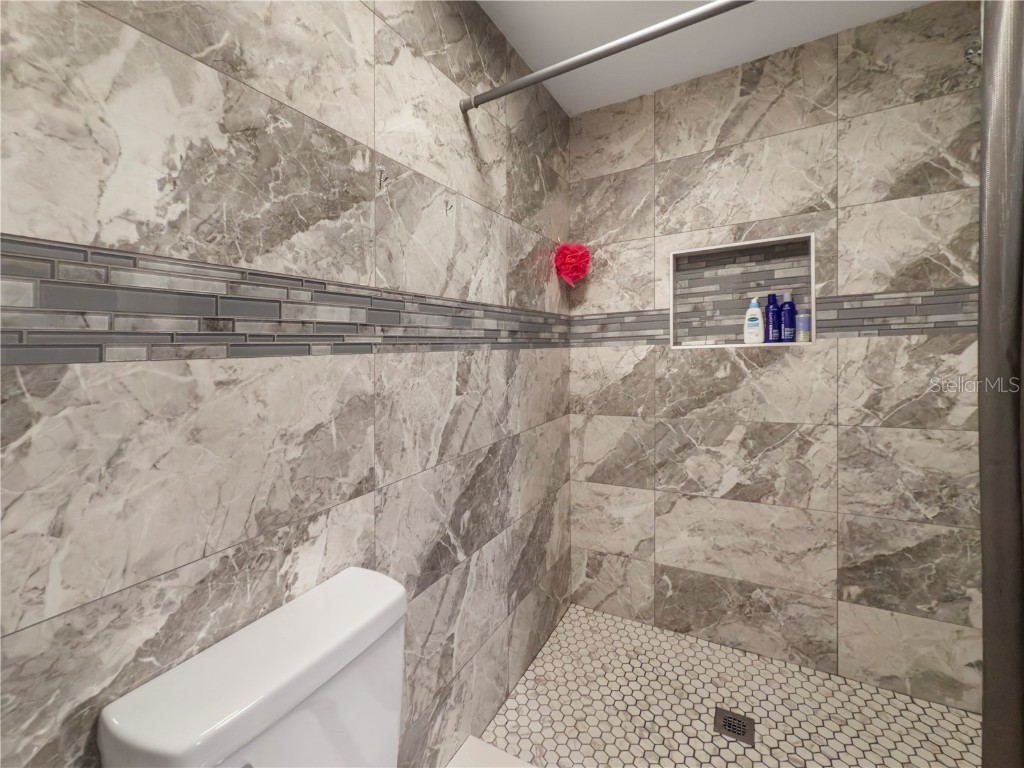 4102 Woodland Circle Deland FL 32724 V4945780 image24