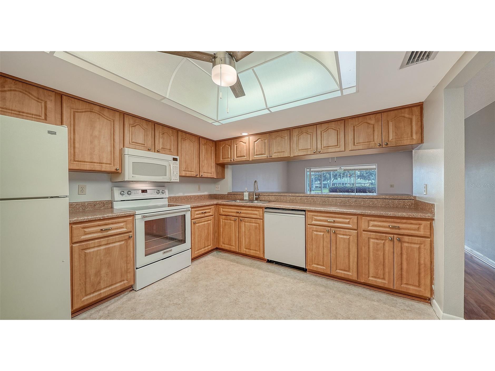 4103 Center Gate Boulevard #2 Sarasota FL 34233 A4687187 image17