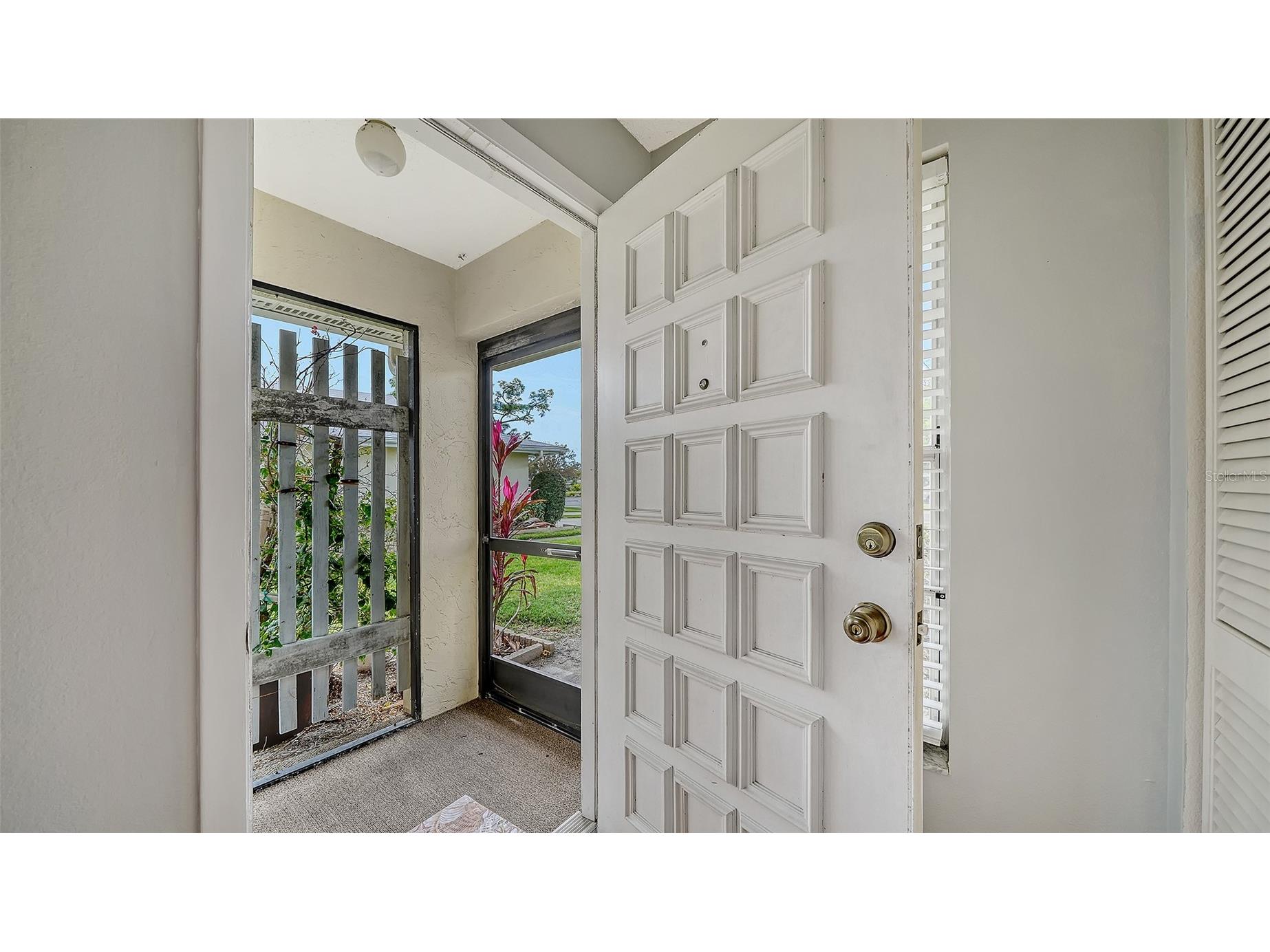 4103 Center Gate Boulevard #2 Sarasota FL 34233 A4687187 image2