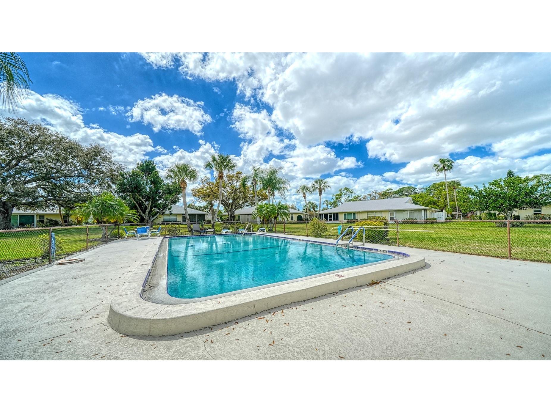 4103 Center Gate Boulevard #2 Sarasota FL 34233 A4687187 image31