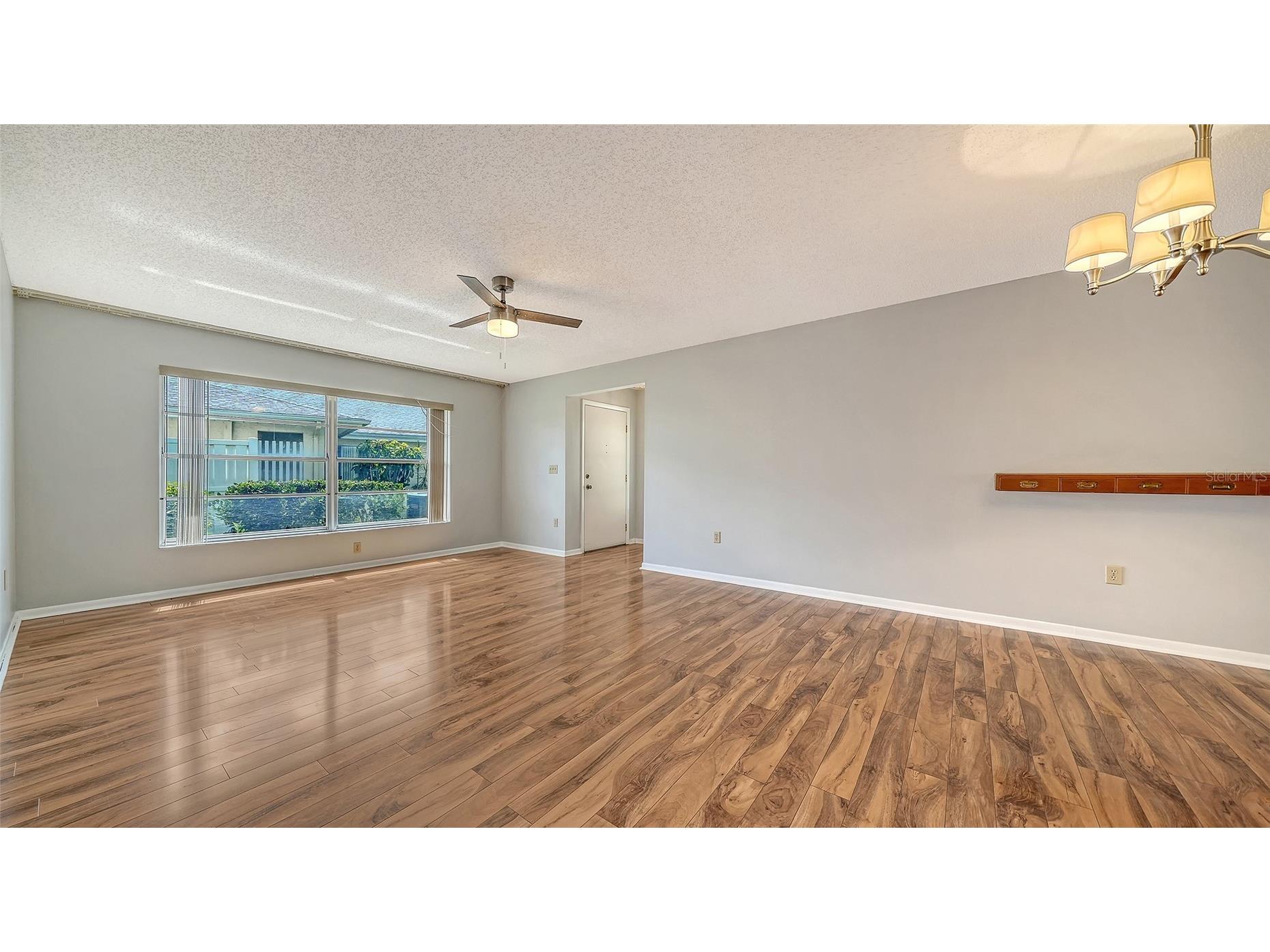 4103 Center Gate Boulevard #2 Sarasota FL 34233 A4687187 image6