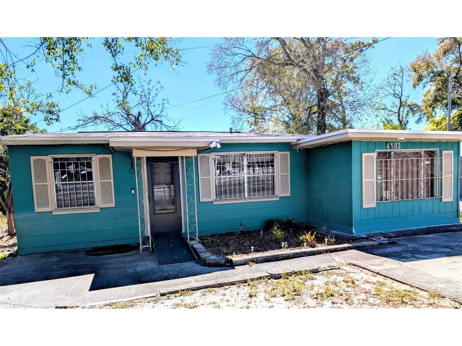 4103 E Hanna Avenue Tampa FL 33610 TB8485116 image1