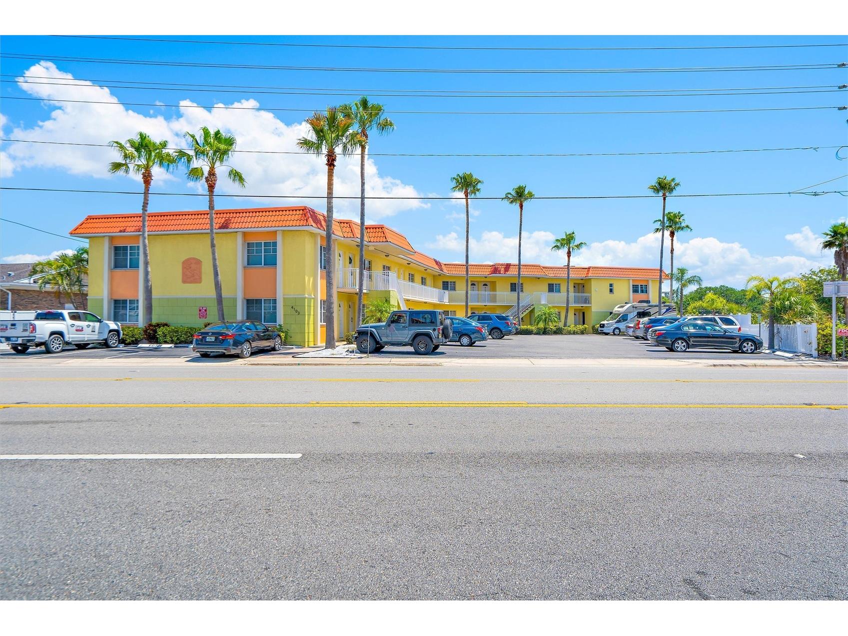 4103 Gulf Boulevard #201 Saint Pete Beach FL 33706 TB8487537 image1