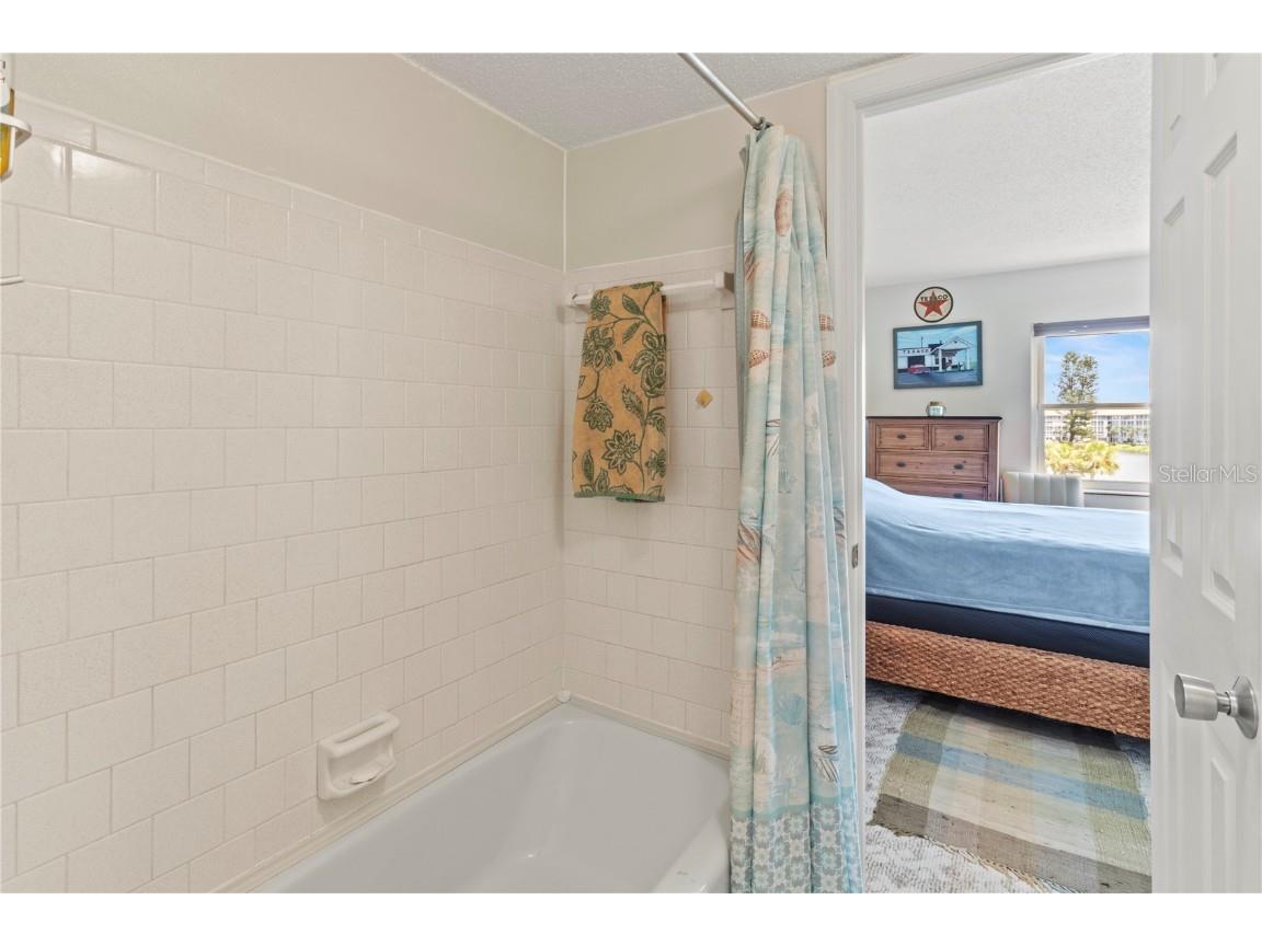 4103 Lake Bayshore Drive #404 Bradenton FL 34205 A4661481 image17